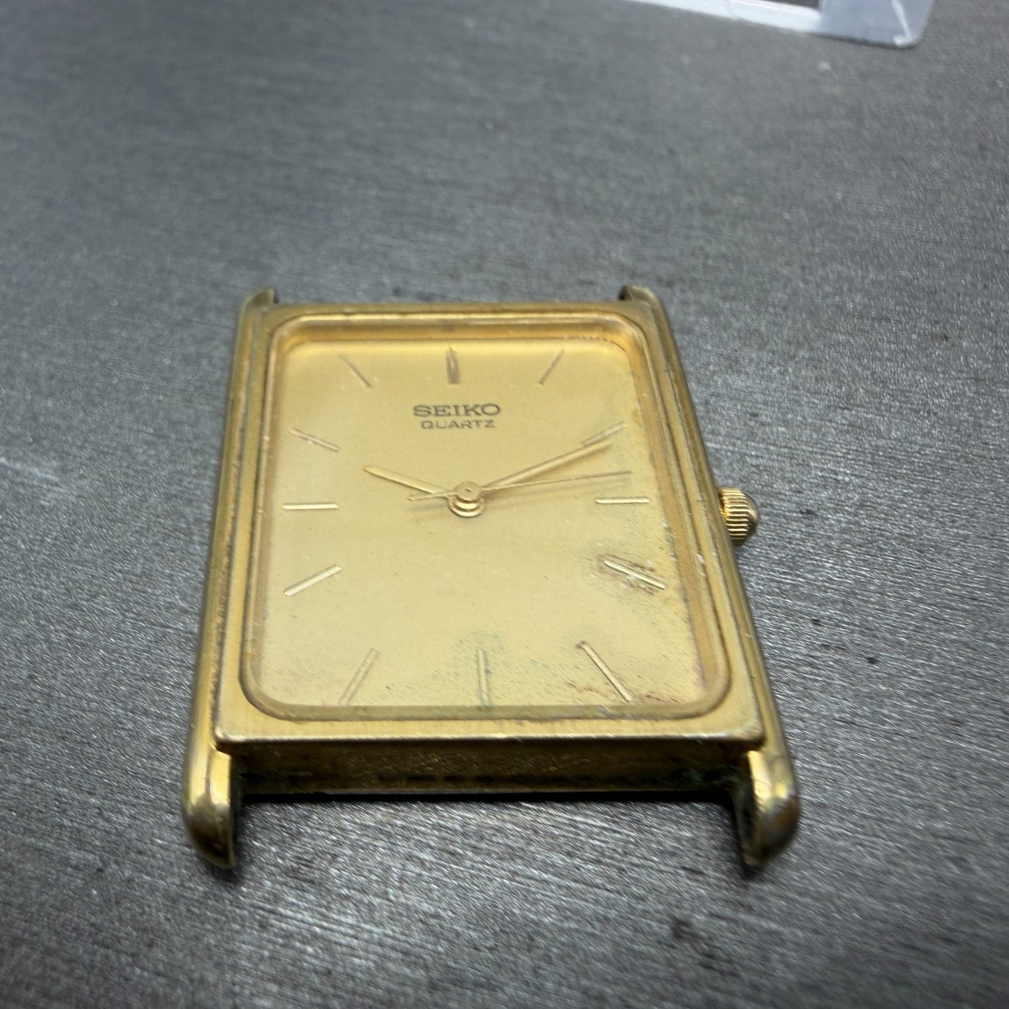 Seiko Tank Watch Men 25mm Champagne Dial Gold Tone Rectangle 9021-5009 PARTS3