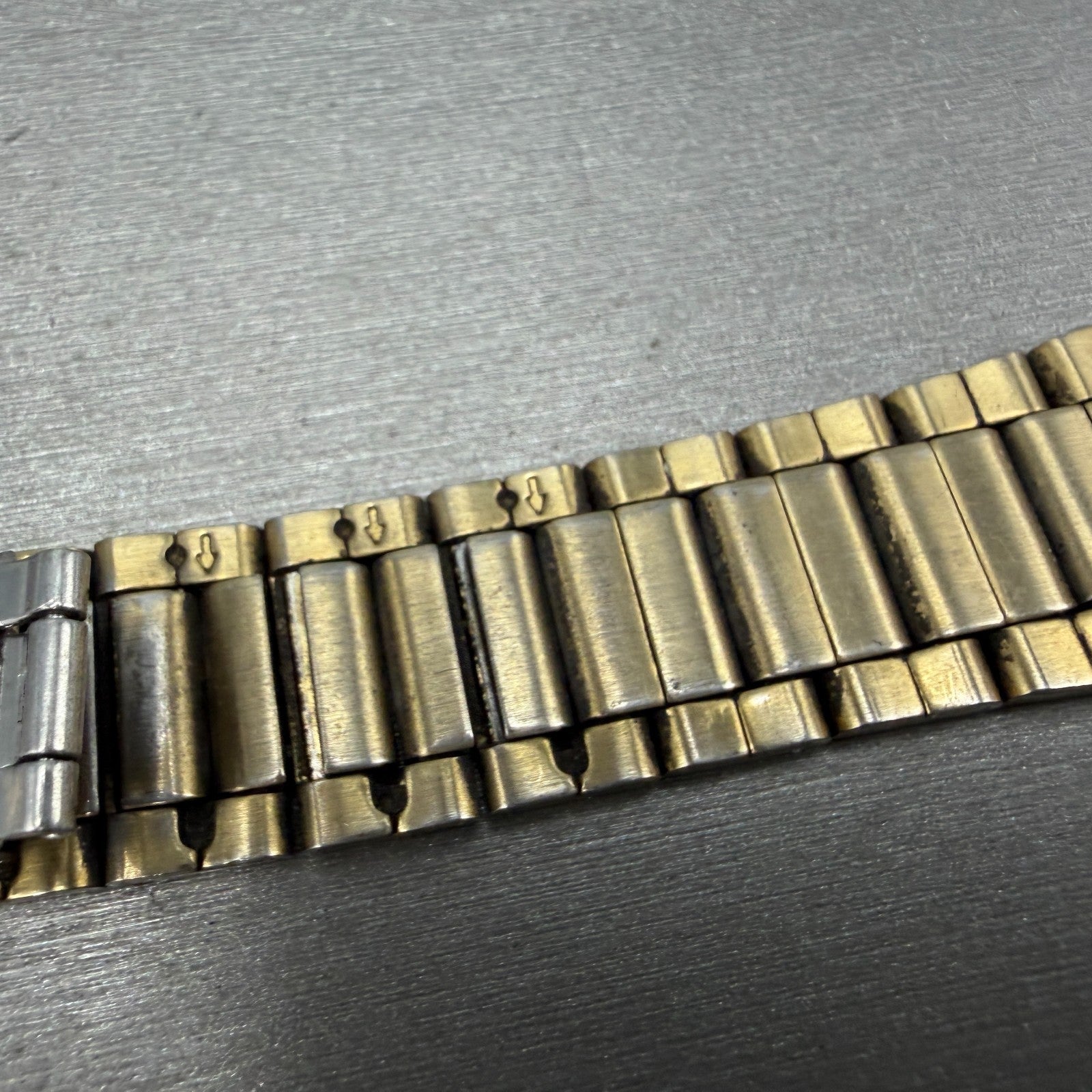 Seiko Bracelet 20mm Stainless Steel Gold Tone Tri Folding Clasp M03N-D-E Japan12