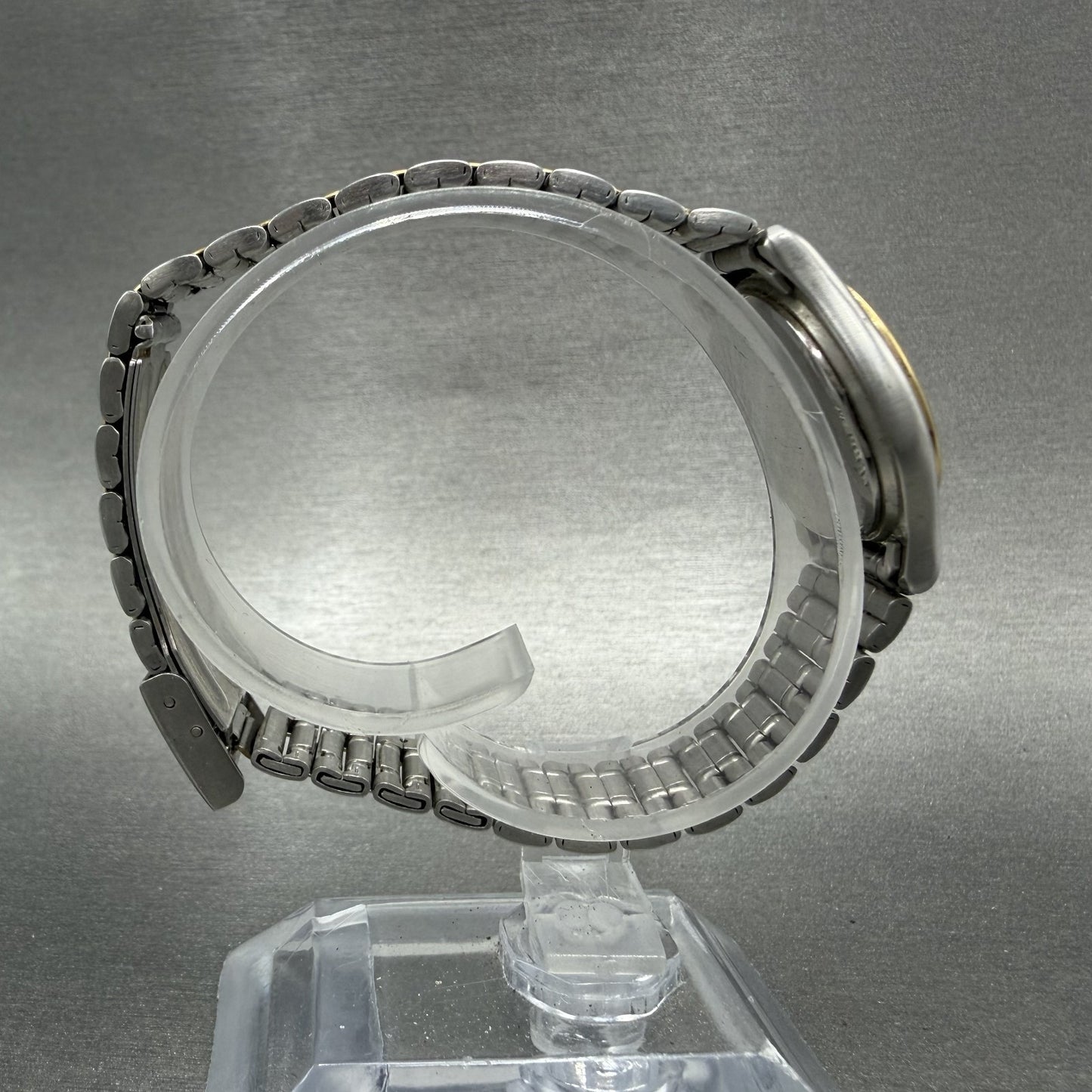 Seiko Watch Women 26mm White Dial Two Tone Date Round 7n890021 New Battery8