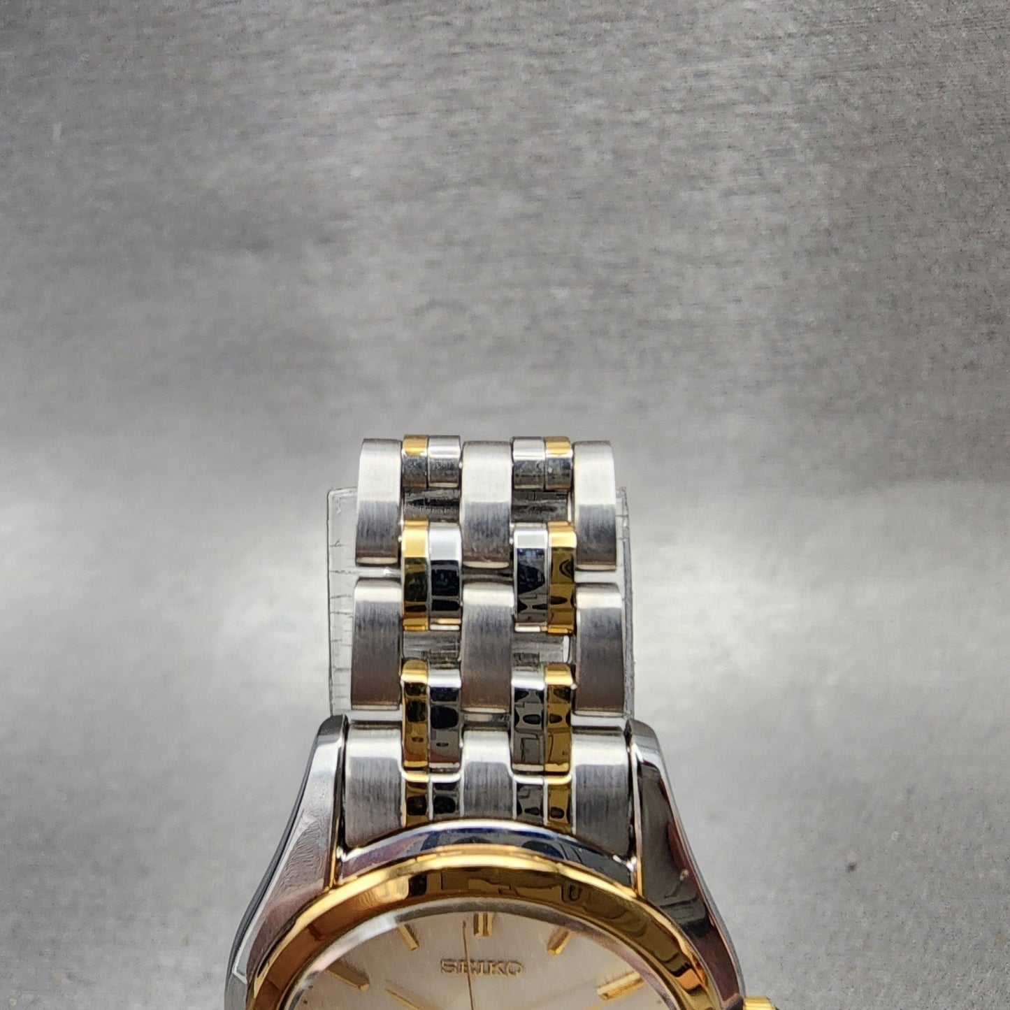 Seiko Exceline Watch Women 26mm White Dial Two Tone Round 4J410100 New Battery5