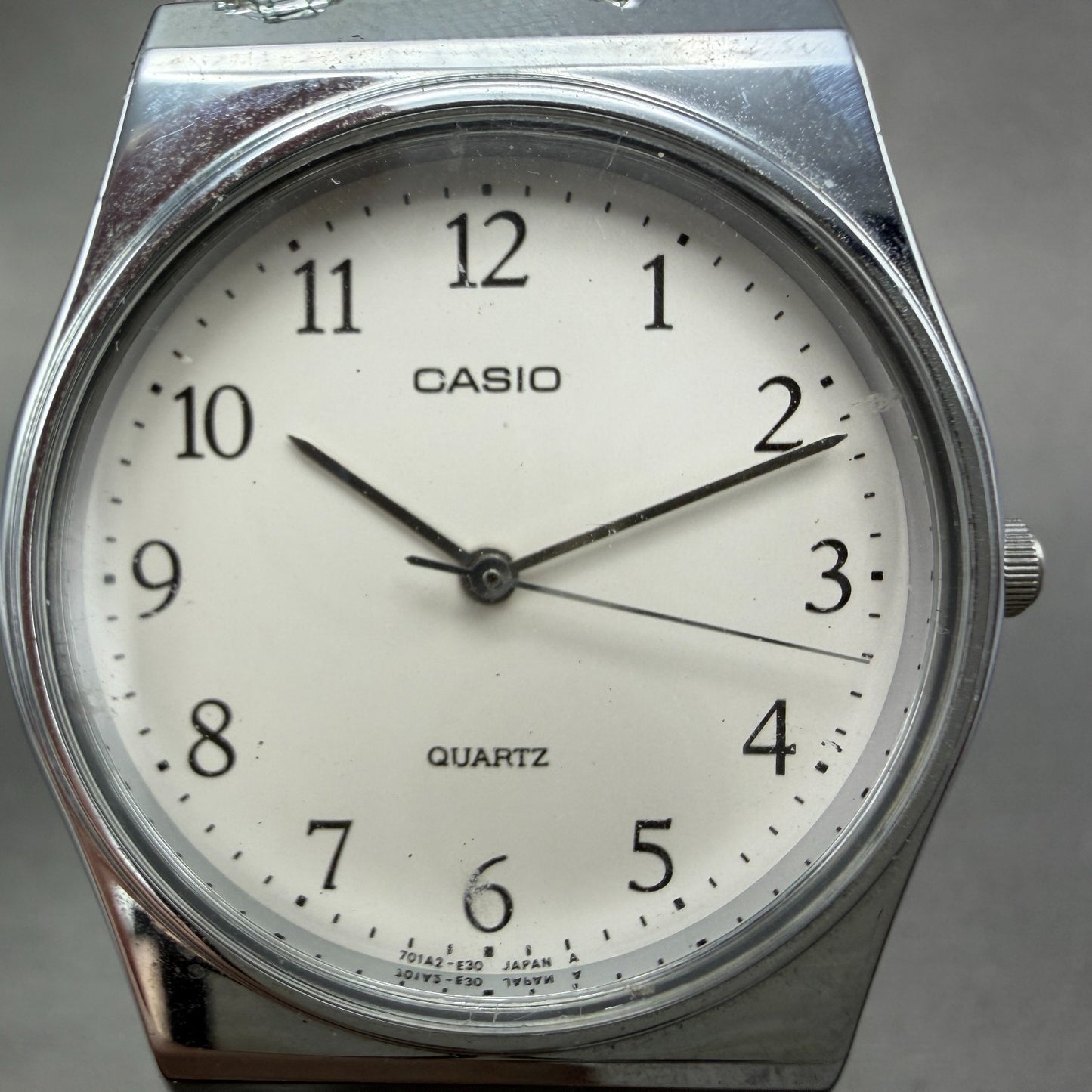 Casio MQ-336 Watch Men 33mm White Dial Silver Tone Round New Battery Vintage PL32