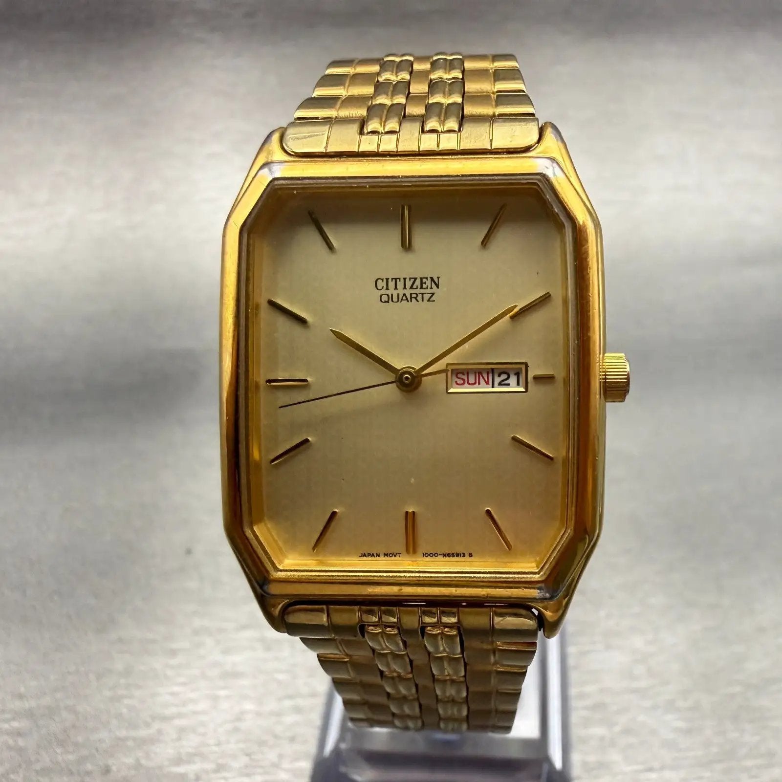 Citizen Watch Men 27mm Champagne Dial Gold Daydate Rectangle 1000-S63863 NewBatt0