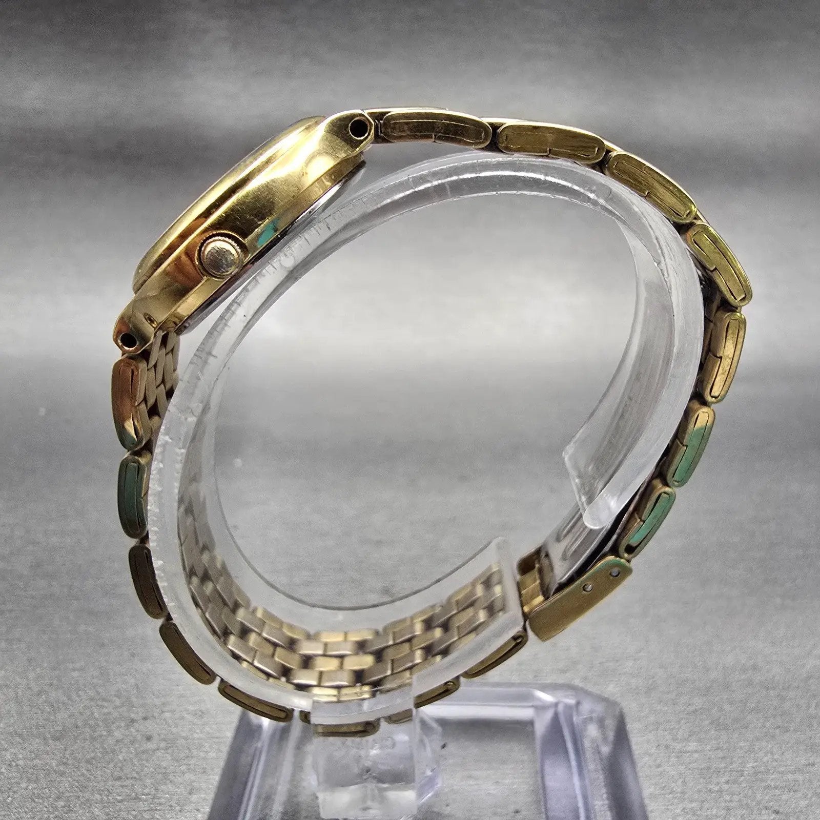 Seiko Watch Women 24mm White Dial Gold Tone Round 3Y02-0B50 New Battery Vintage6