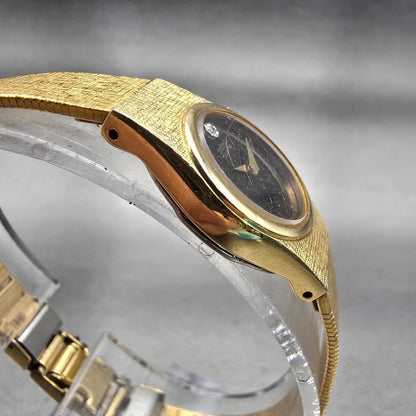 Seiko Watch Women 17mm Black Dial Gold Tone Oval 2Y00-0069 New Battery Vintage3
