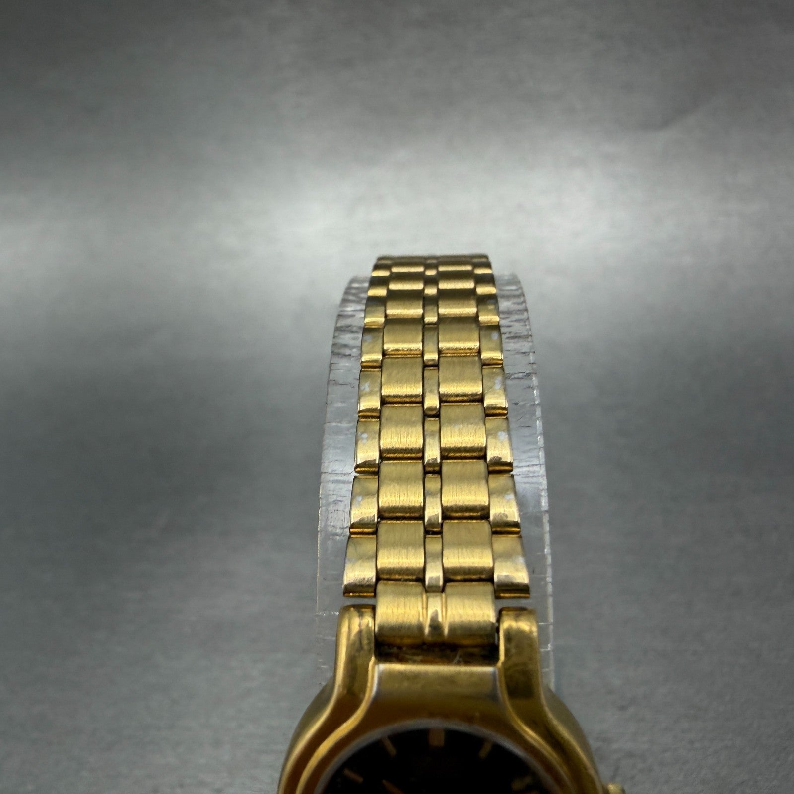 Seiko SX Watch Women 19mm Black Dial Gold Tone Round V401-0091 New Battery HE64