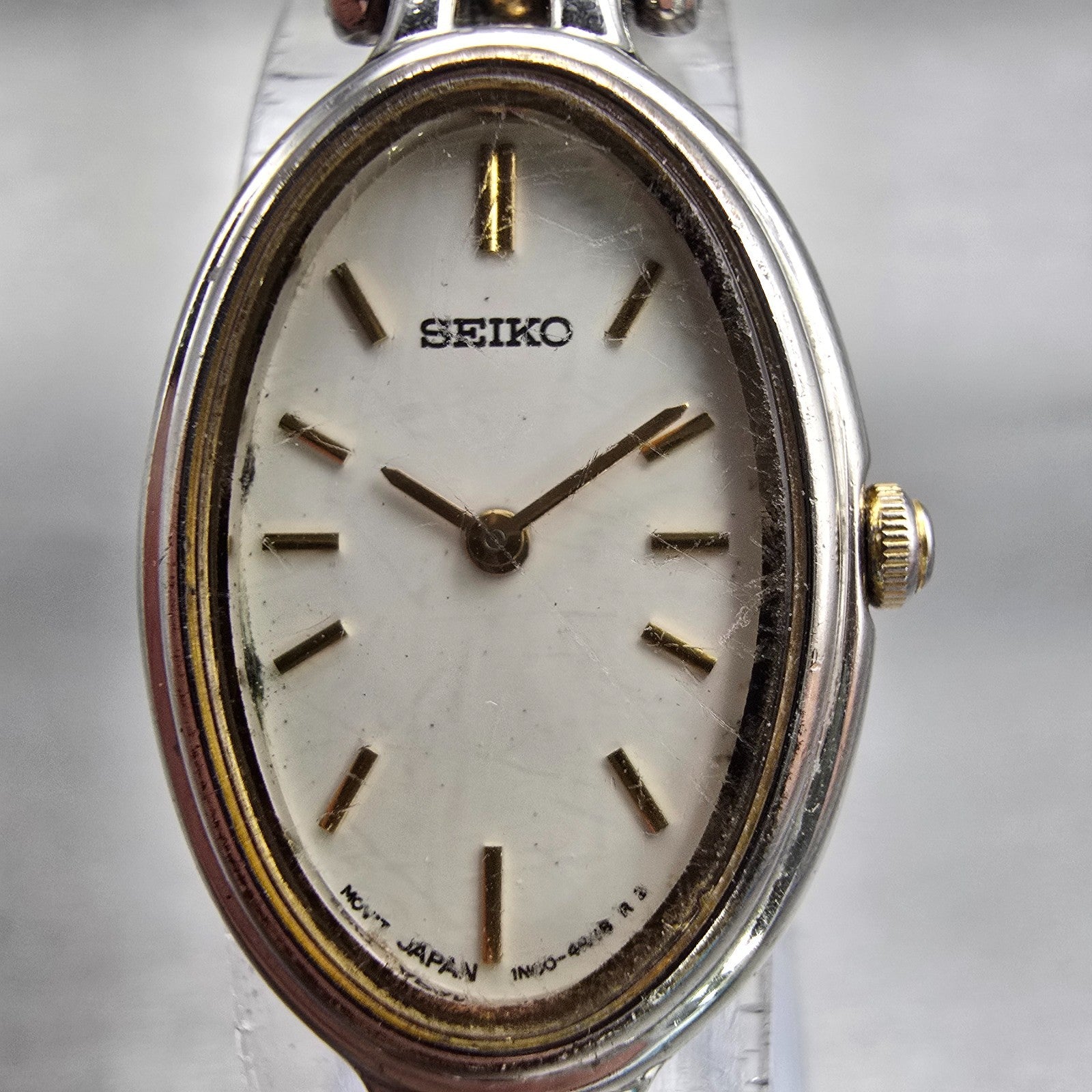 Seiko Watch Women 17mm White Dial Two Tone Oval 1N00-6G49 New Battery Vintage1