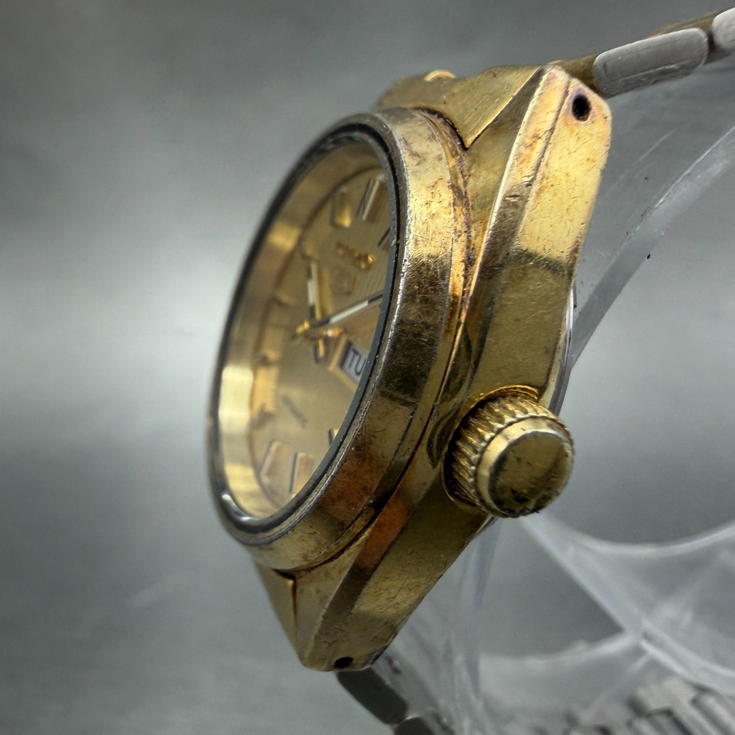 Seiko 5 Automatic Watch Women 24mm Champagne Dial Gold Tone Daydate 2906 Runs2