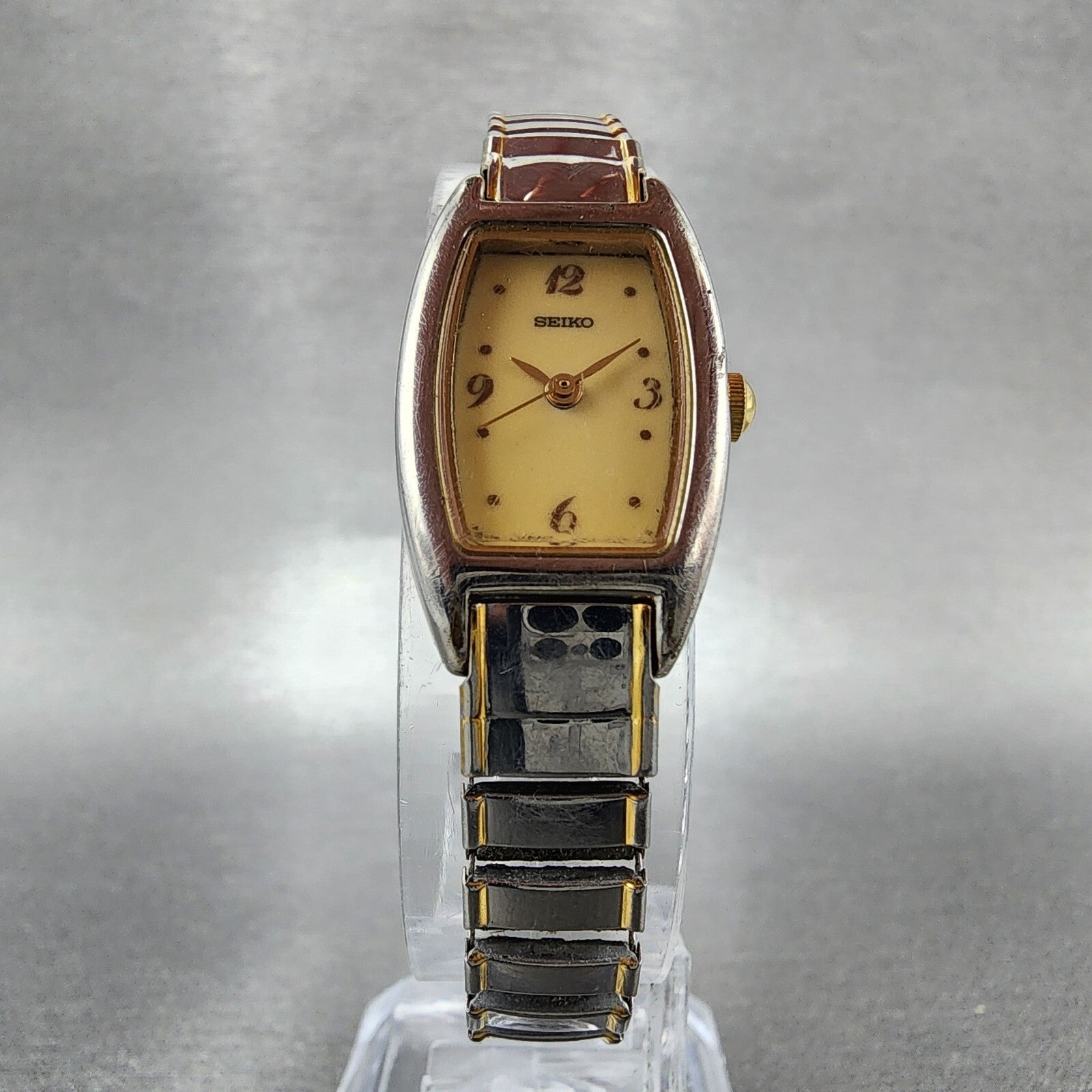 Seiko Watch Women 16mm Cream Dial Silver Tone Rectangle 1N015B69 New Battery5