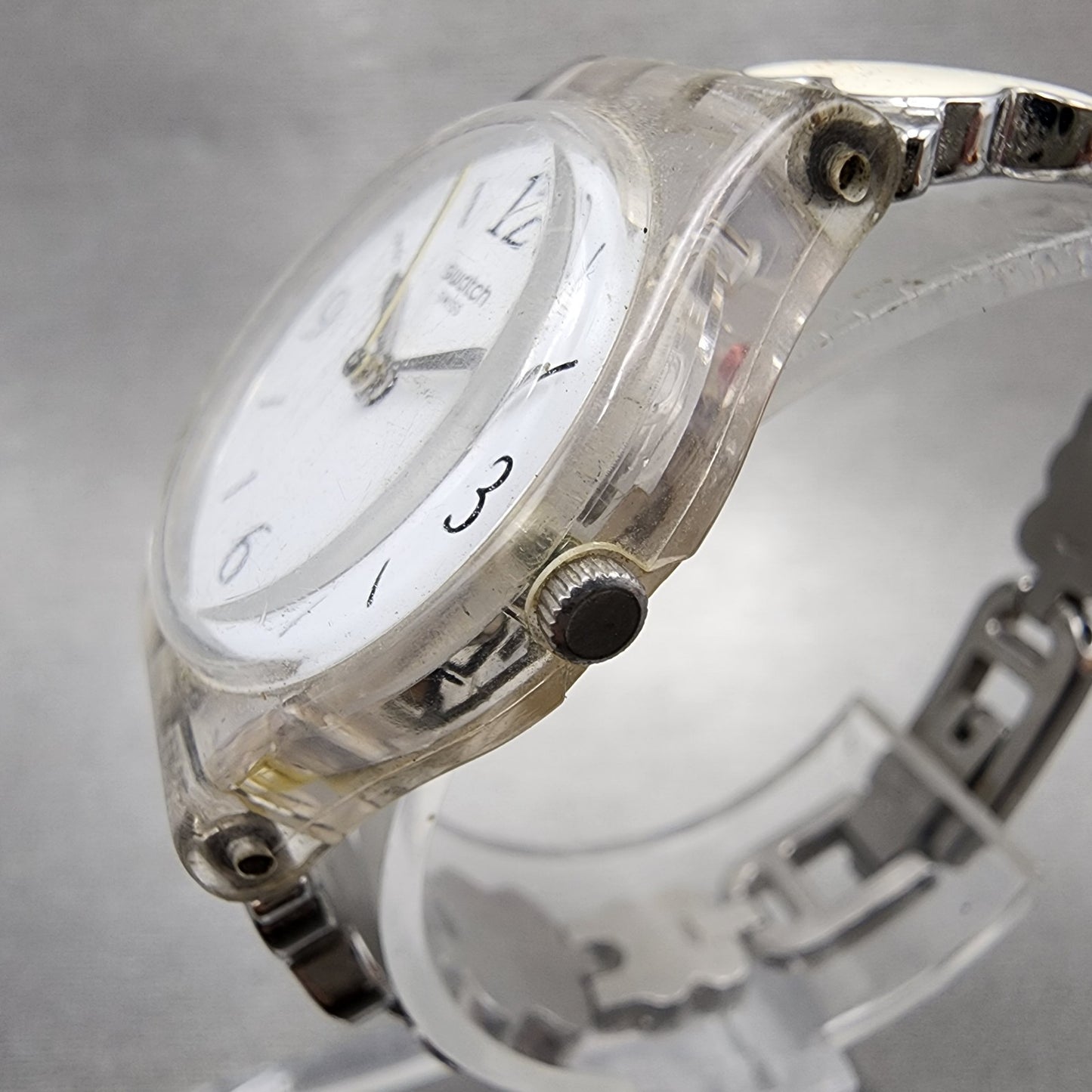 Swatch Clovercheck Watch Women 25mm White Dial Clear Case Round New Battery2