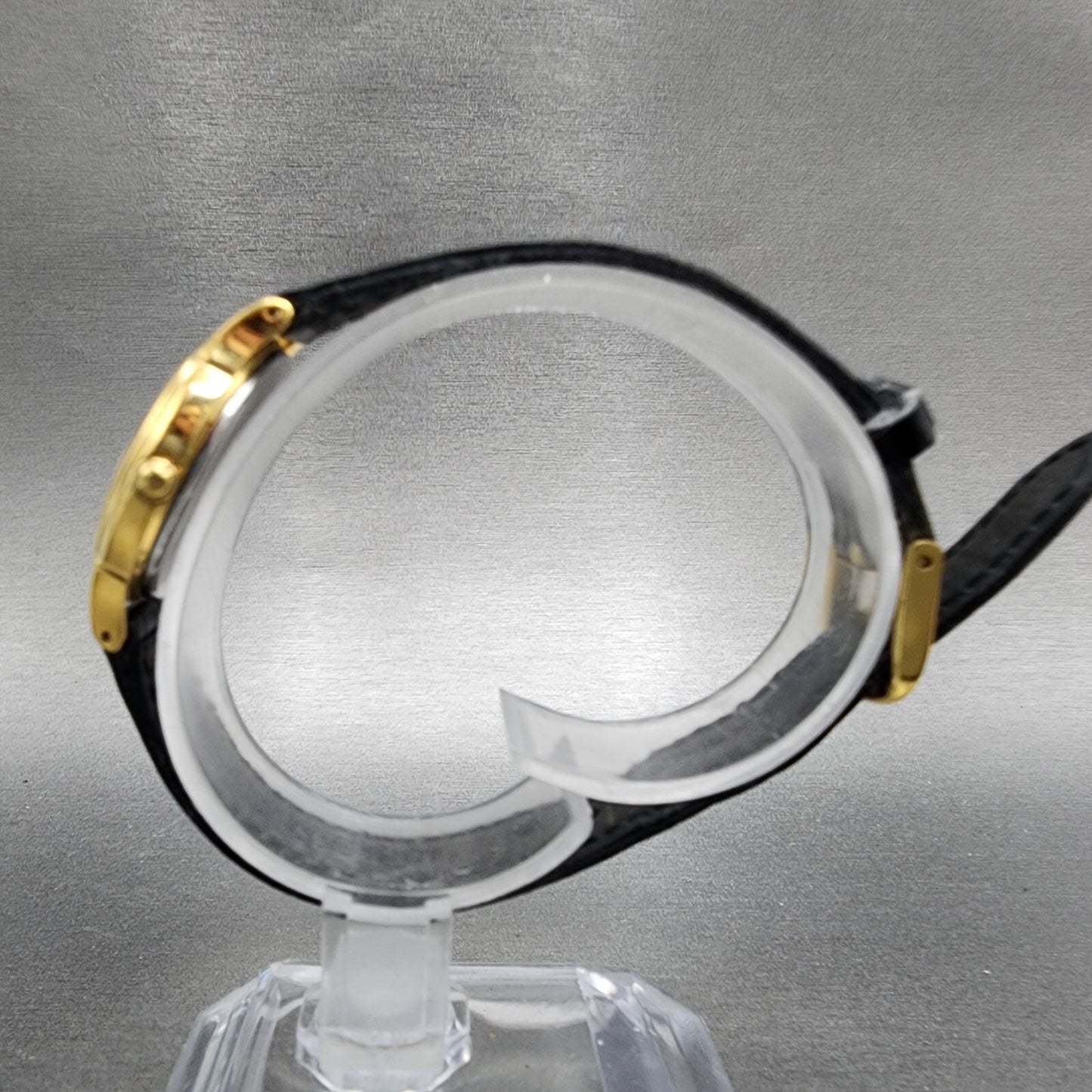 Seiko Watch Women 25mm Cream Dial Gold Tone Round 7N016880 New Battery6