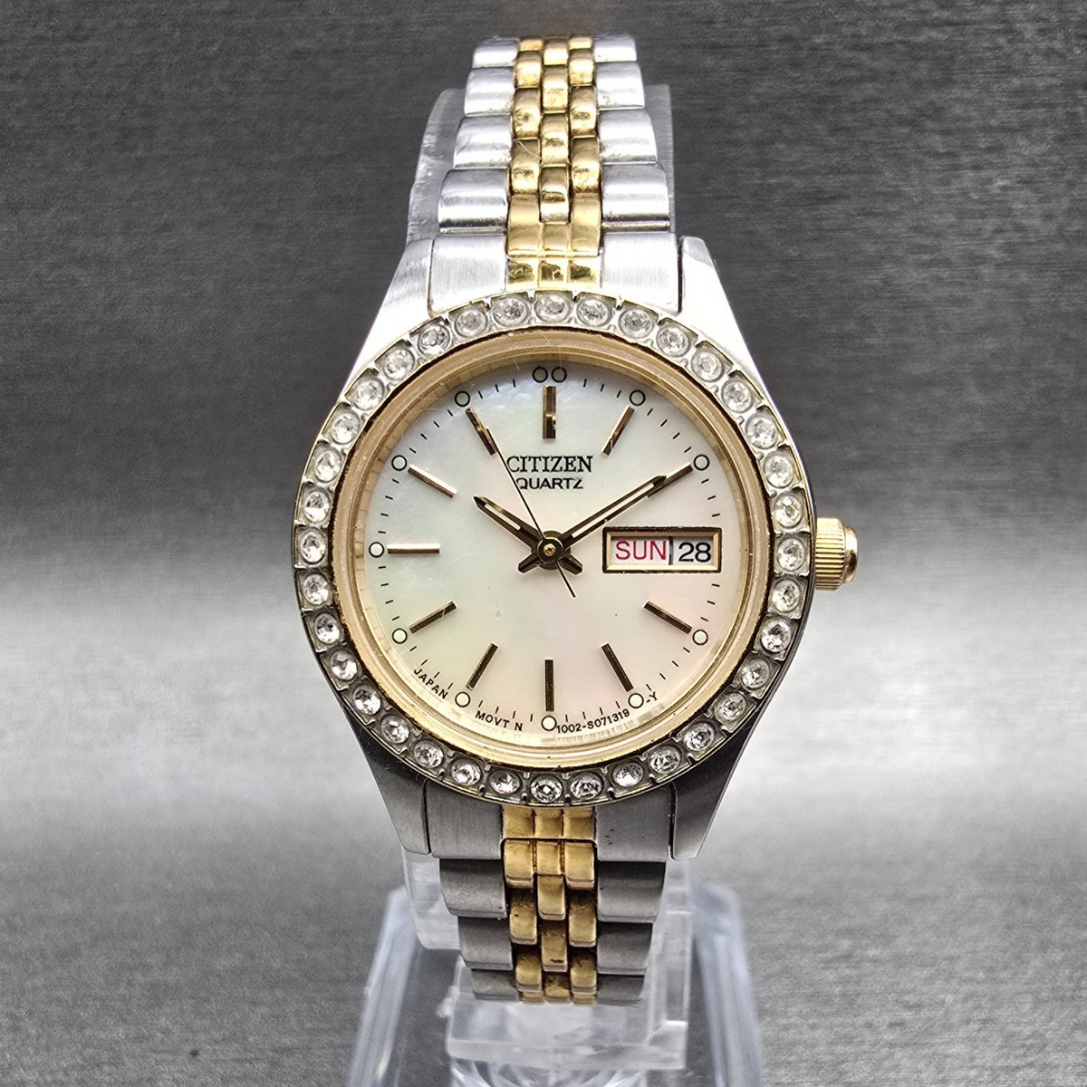 Citizen Watch Women 25mm MOP Dial Two Tone Daydate Gemmed 1002-S044464 NewBat JP0