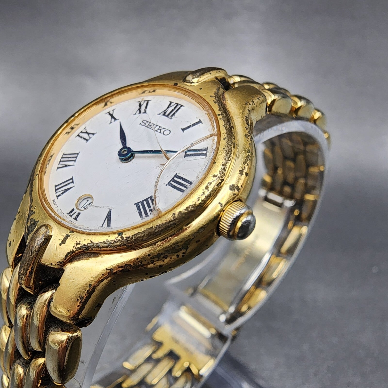 Seiko Watch Women 26mm White Dial Gold Tone Date Round 7N890420 New Battery2