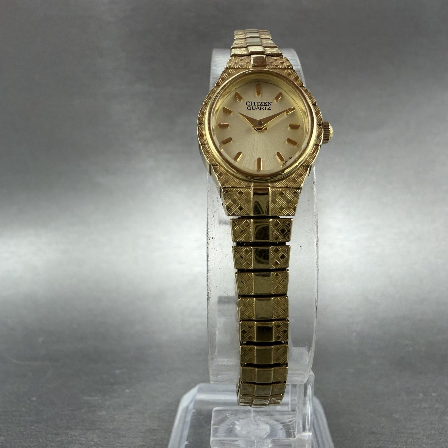 Citizen Watch Women 17mm Champagne Dial Gold Tone Oval 5920-S96494 New Batt5