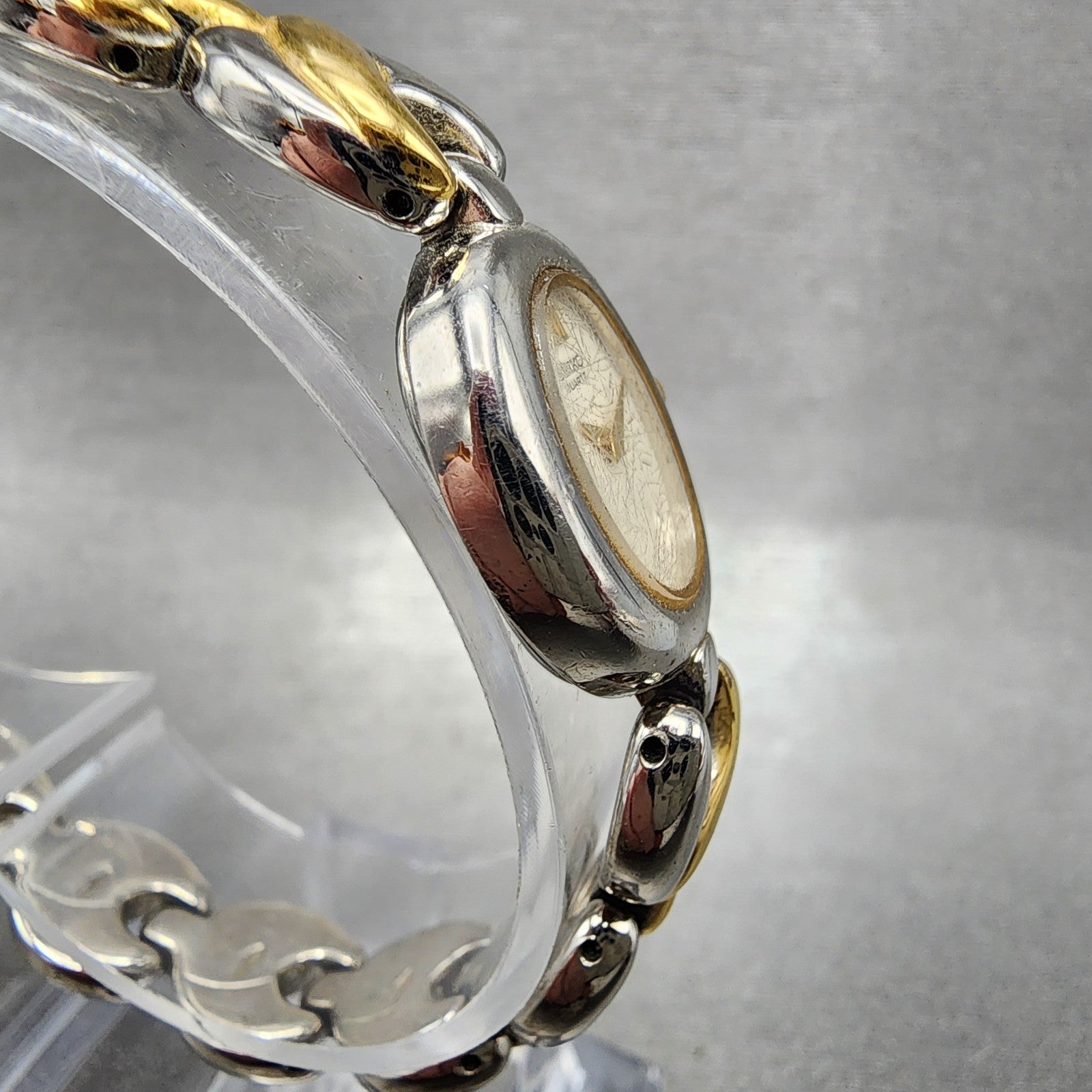 Seiko Watch Women 17mm Cream Dial Two Tone Oval Vintage 4N00F130 New Battery3