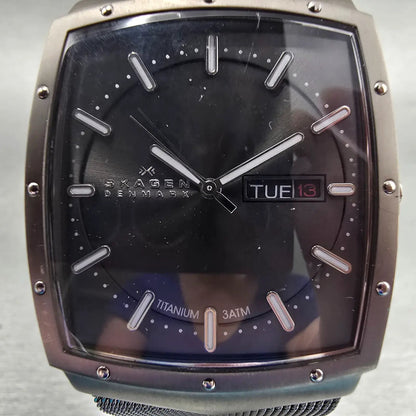 Skagen Tank Watch Men 34mm Gray Dial Titanium Daydate 396LTTM New Battery1