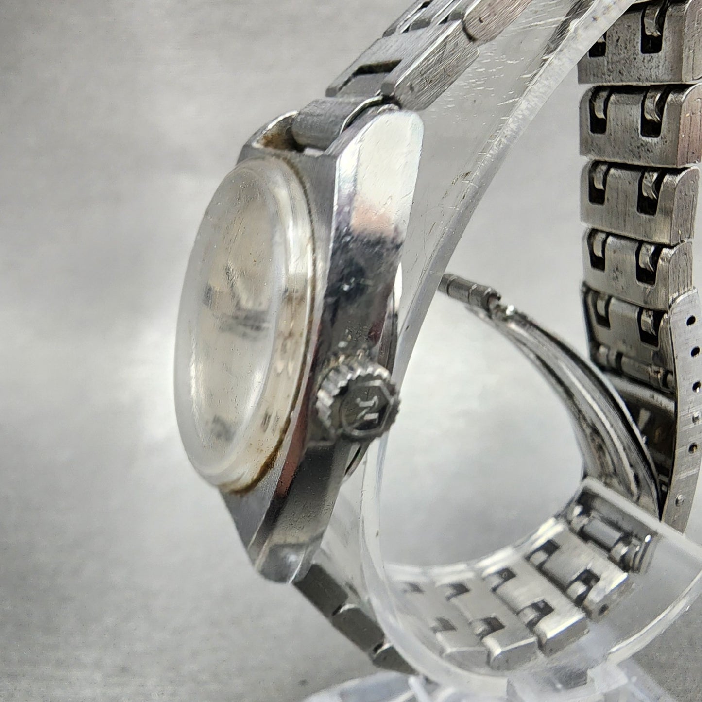 Nivada Streamline Automatic Watch Women 26mm Silver Dial Silver Tone Date Runs2