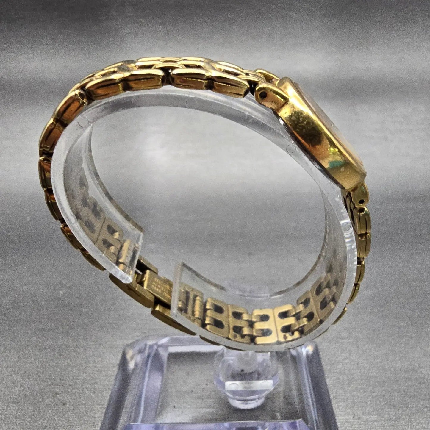Seiko Watch Women 21mm Gold Dial Gold Tone Round 1N00-1E09 New Battery Vintage8