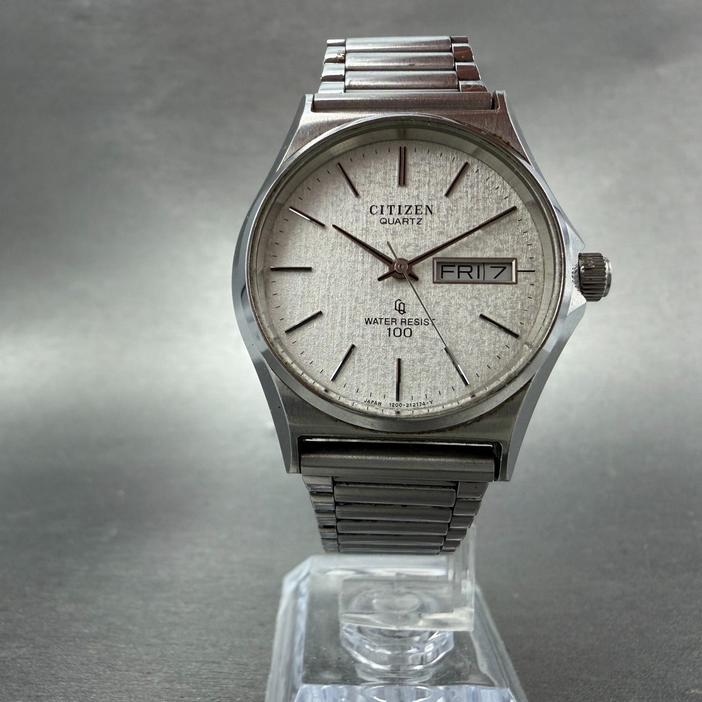 Citizen CQ Watch Men 34mm Silver Dial Silver Tone Daydate 4-211511 New Battery5