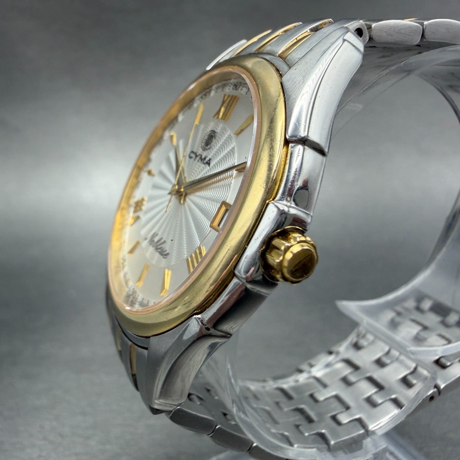 Cyma Noblesse Watch Men 37mm White Dial Two Tone Date Round 521 New Battery2