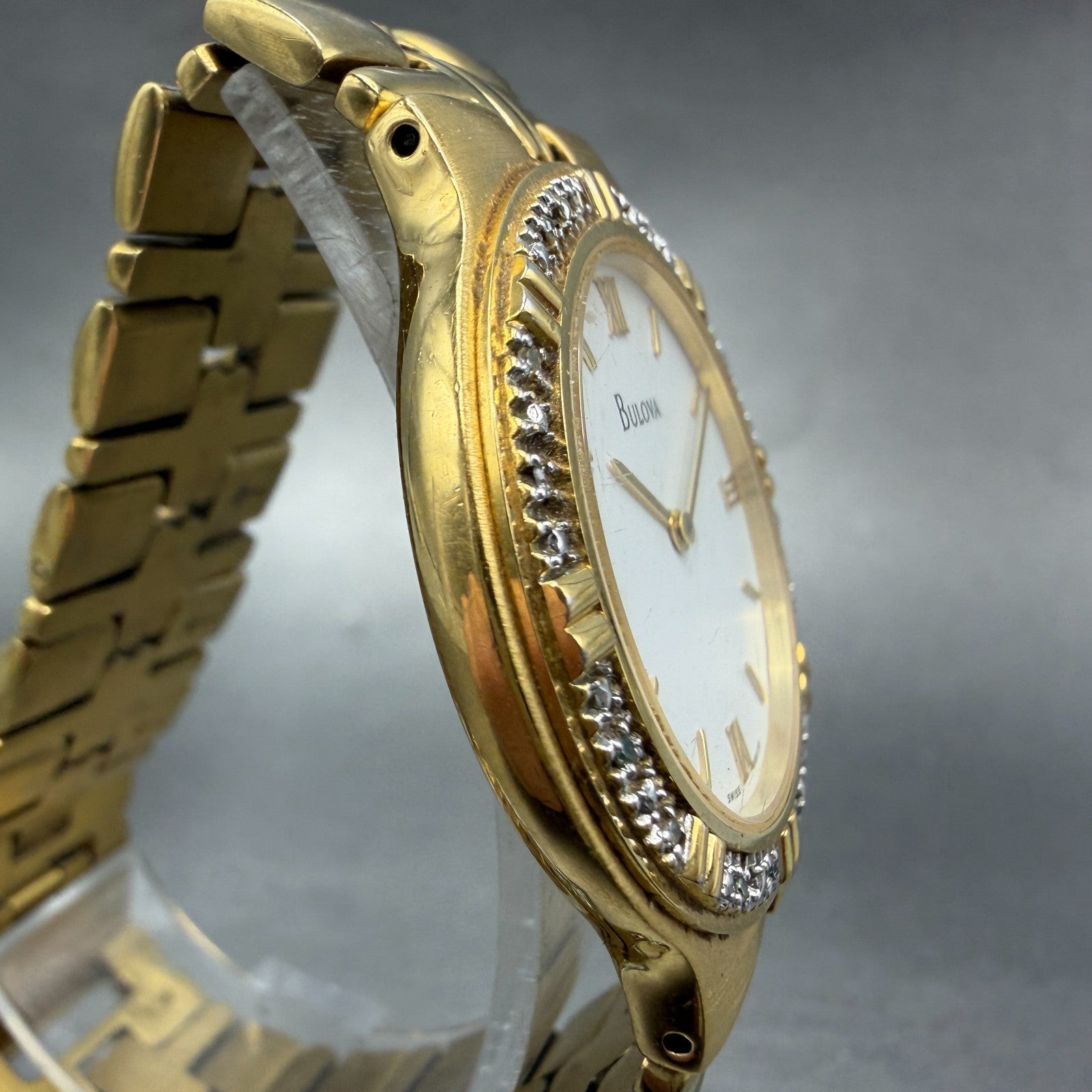 Bulova Watch Men 34mm White Dial Gold Tone Diamond Bezel Round 98E05 New Battery3