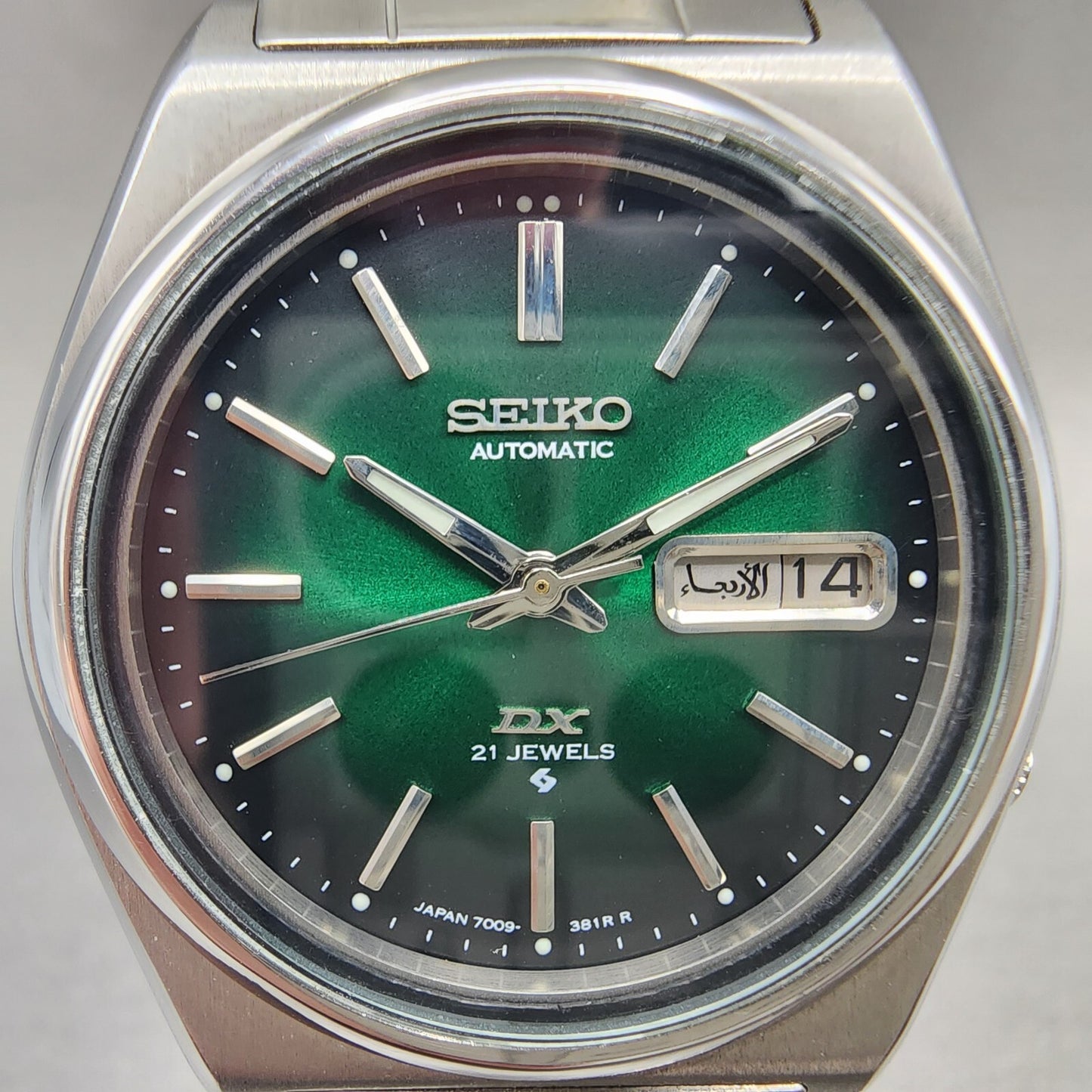 Seiko DX Automatic Watch Men 37mm Green Dial Steel Daydate 7009786A Runs1