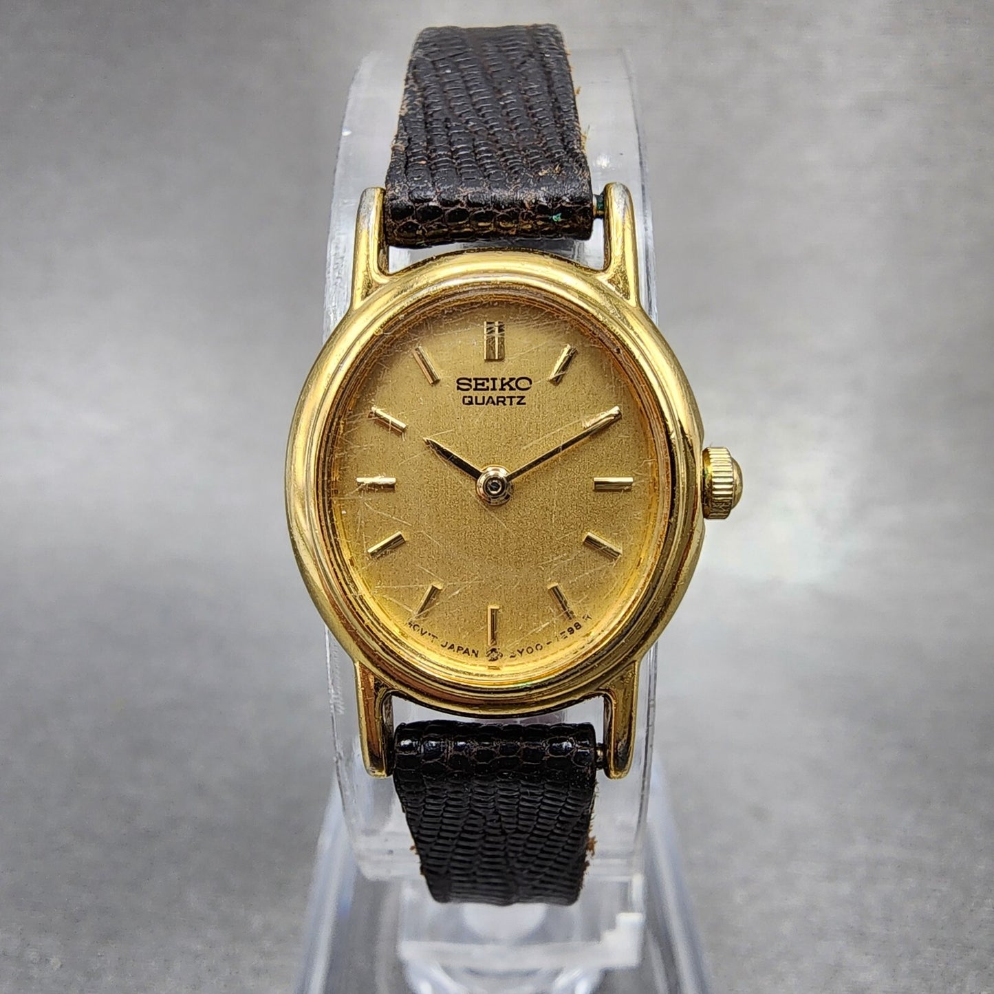 Seiko Watch Women 18mm Gold Dial Gold Tone Oval 2Y005C29 New Battery VTG0