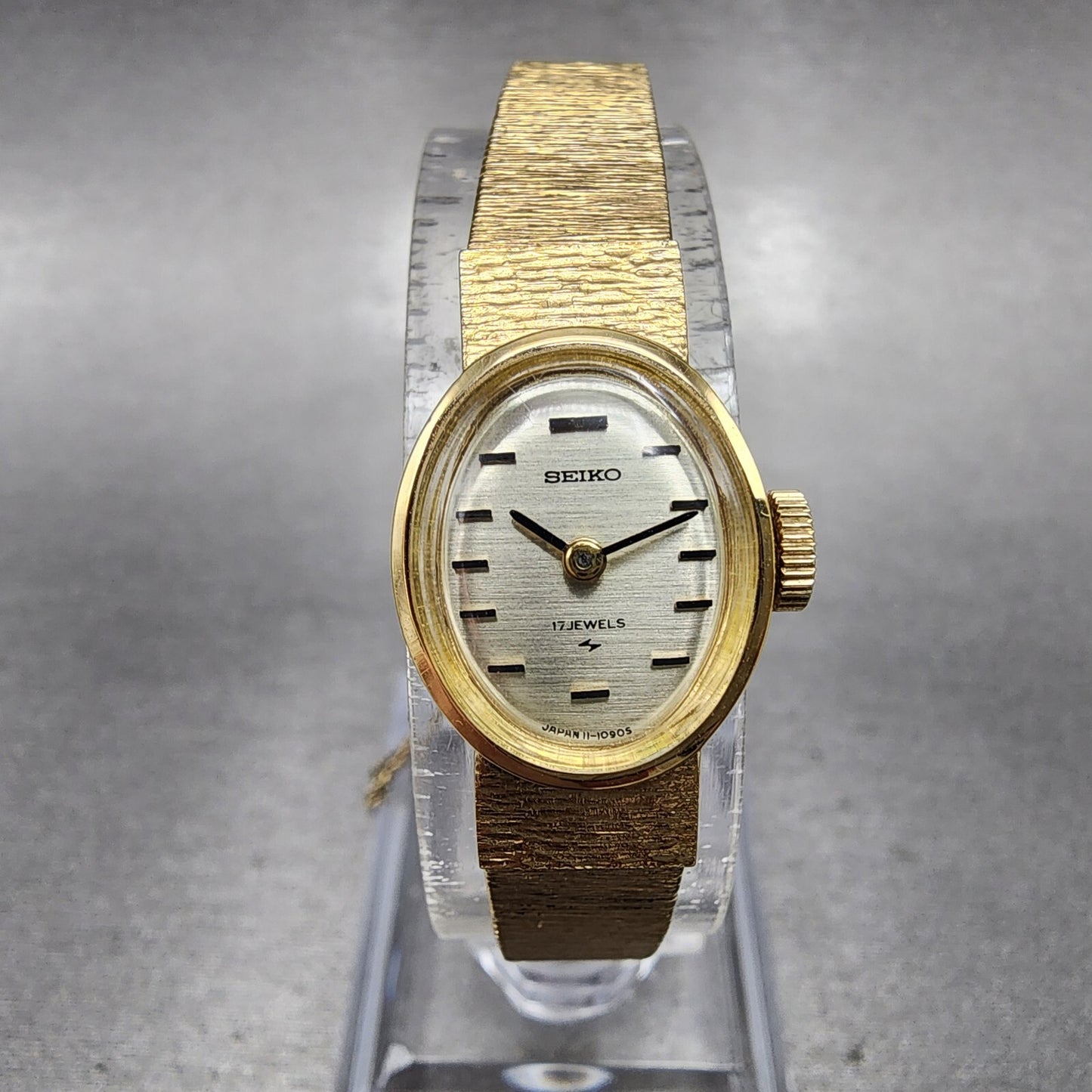 Seiko Watch Women 15mm Champange Dial Gold Plated Oval 117020 Manual Wind Runs0