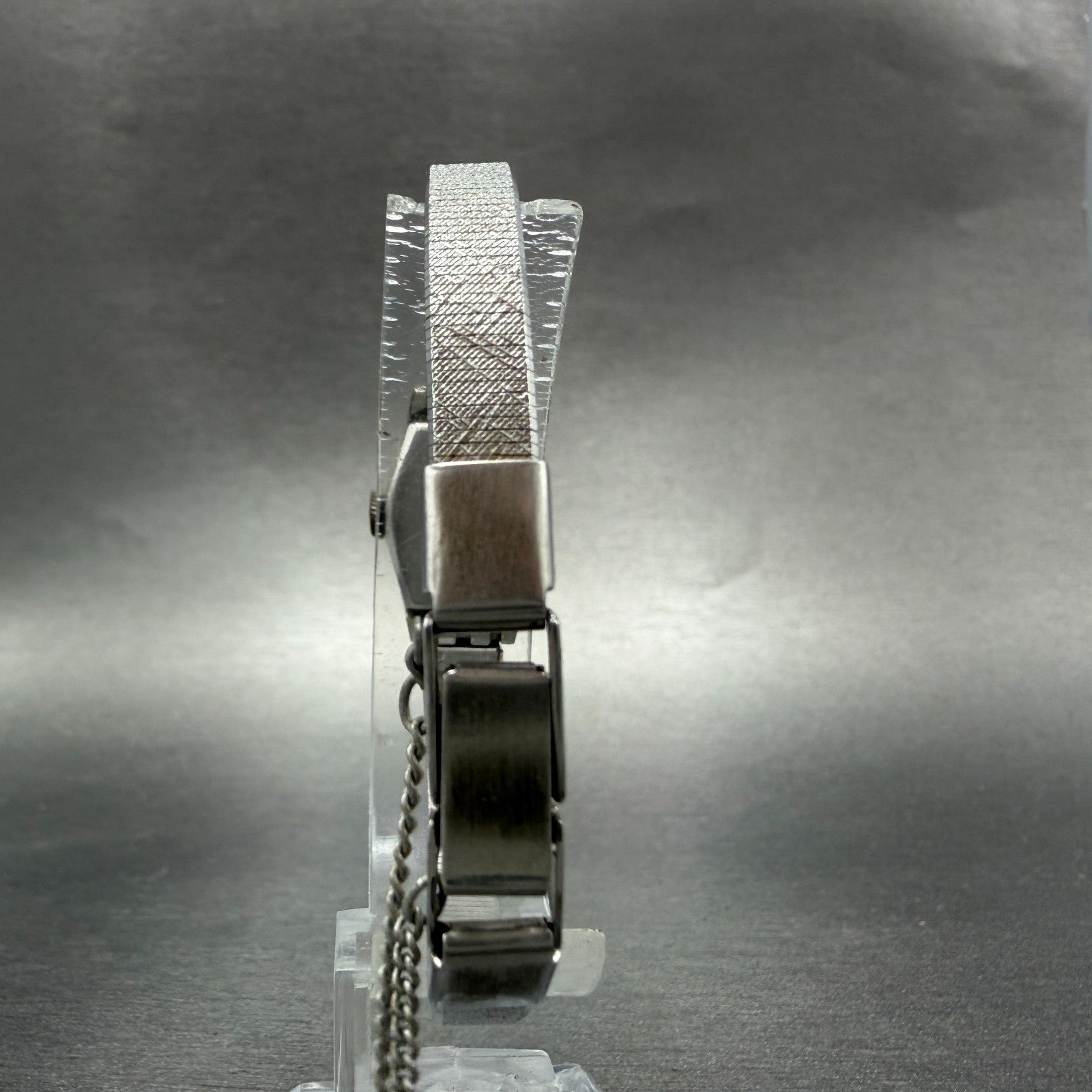 Seiko Watch Women 15mm Silver Dial Silver Tone Manual Oval 1120-7000 Runs VTG7