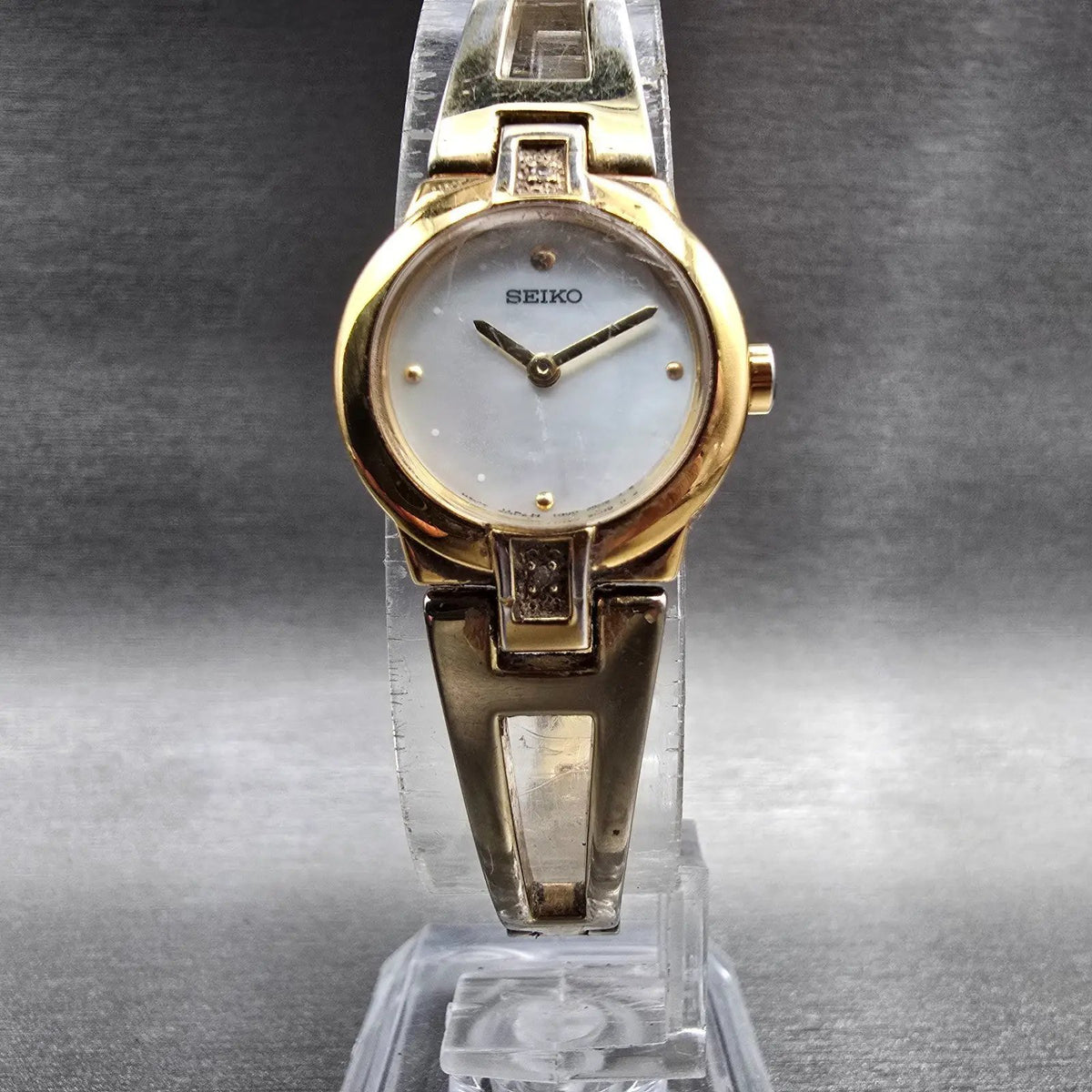 Seiko Watch Women 20mm MOP Dial Gold Diamonds Round 1N00-0GN0 New Battery5