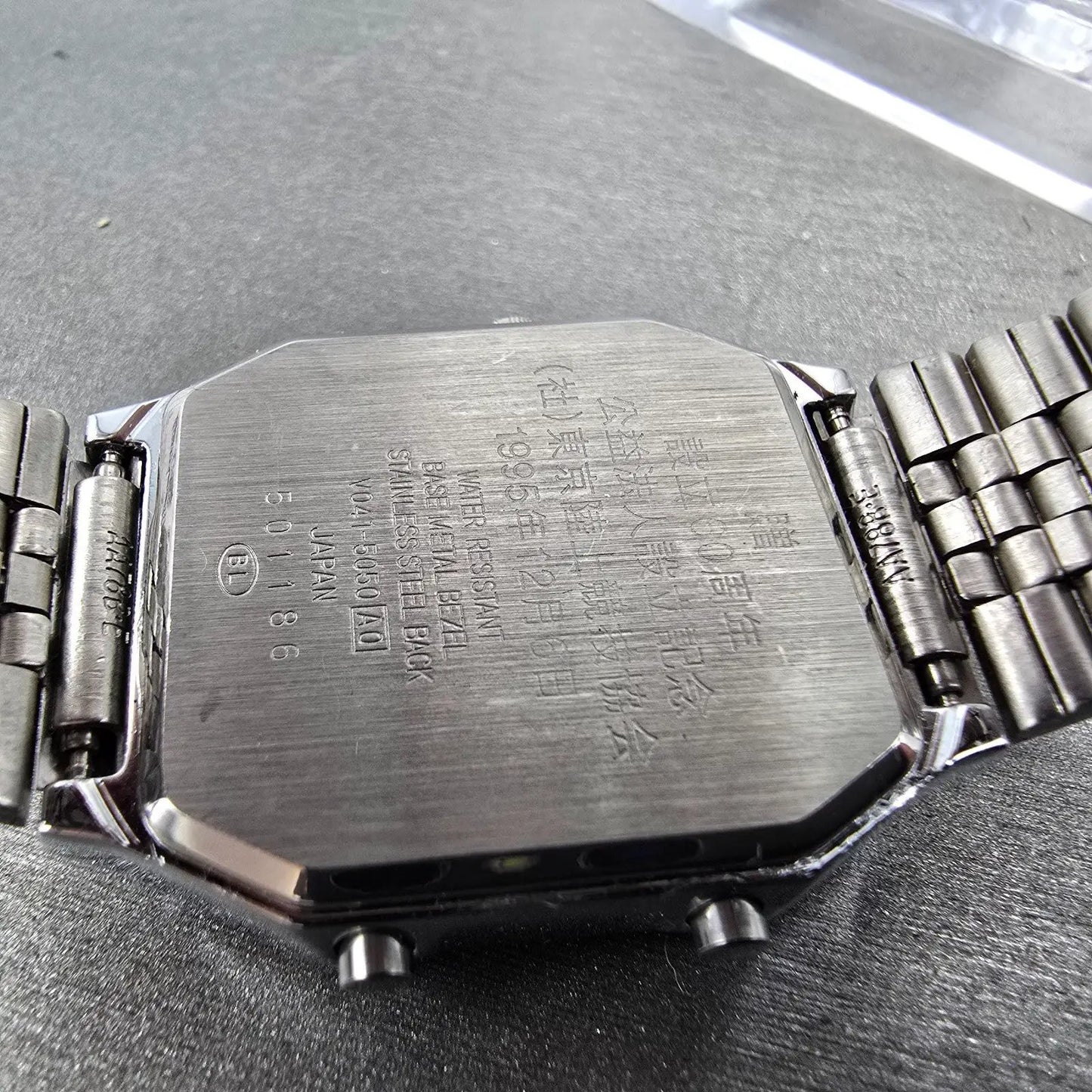 Seiko ALBA Watch Men 29mm White Dial Silver Tone Analog Digital V041-5050 PARTS10