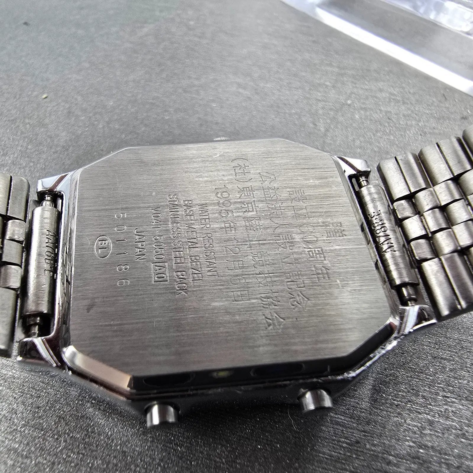 Seiko ALBA Watch Men 29mm White Dial Silver Tone Analog Digital V041-5050 PARTS10