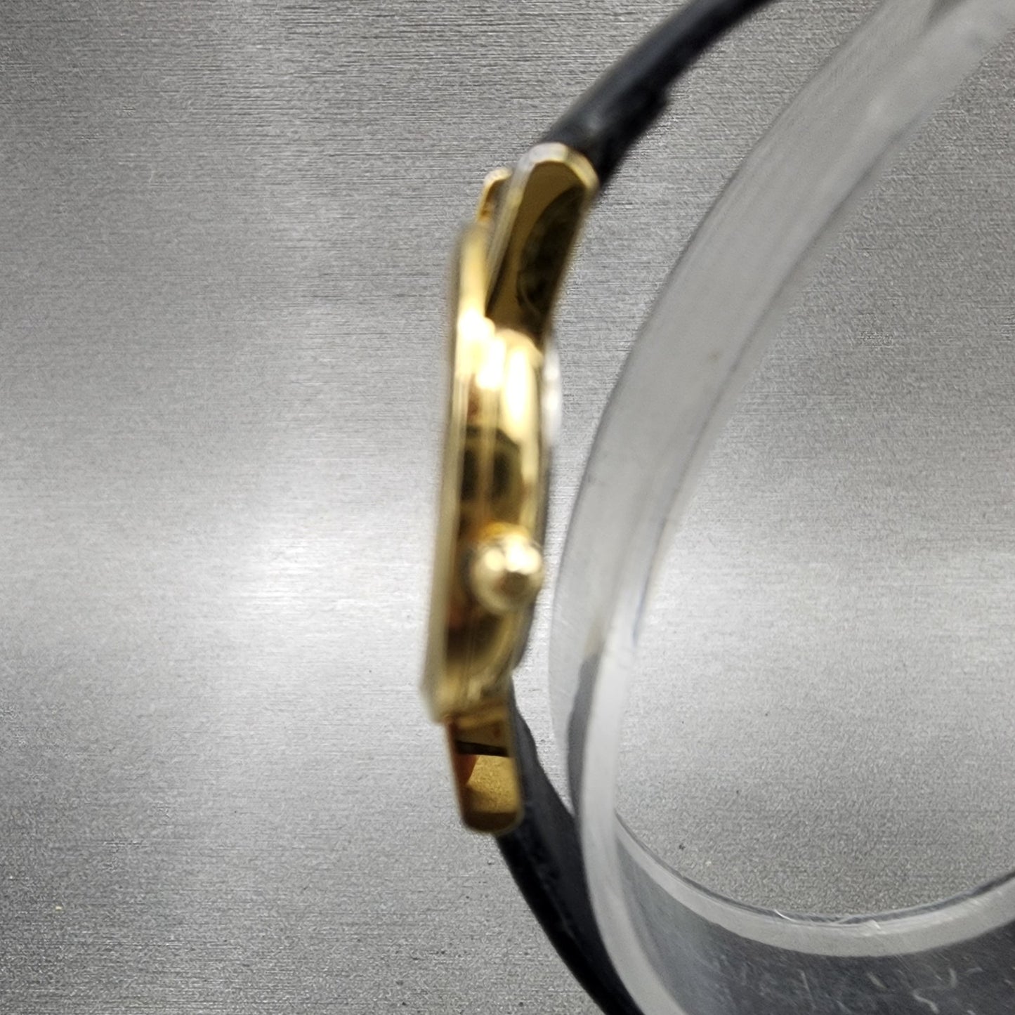 Movado Muesum Watch Women 25mm Black Dial Gold Tone Round 87 A1 845 New Battery2