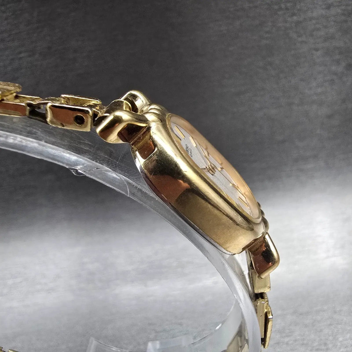 Seiko Watch Women 21mm White Dial Gold Tone Oval 2621-5230 New Battery Vintage3