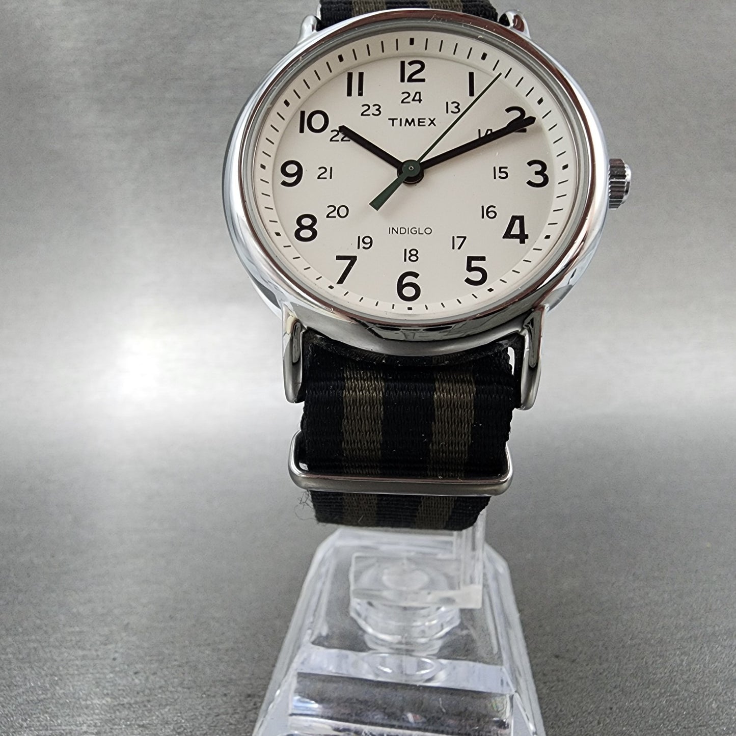 Timex Weekender Watch Men 38mm Cream Dial Silver Tone Indiglo New Battery5