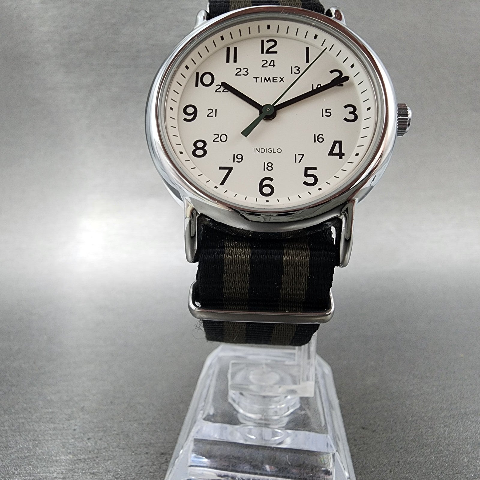 Timex Weekender Watch Men 38mm Cream Dial Silver Tone Indiglo New Battery5