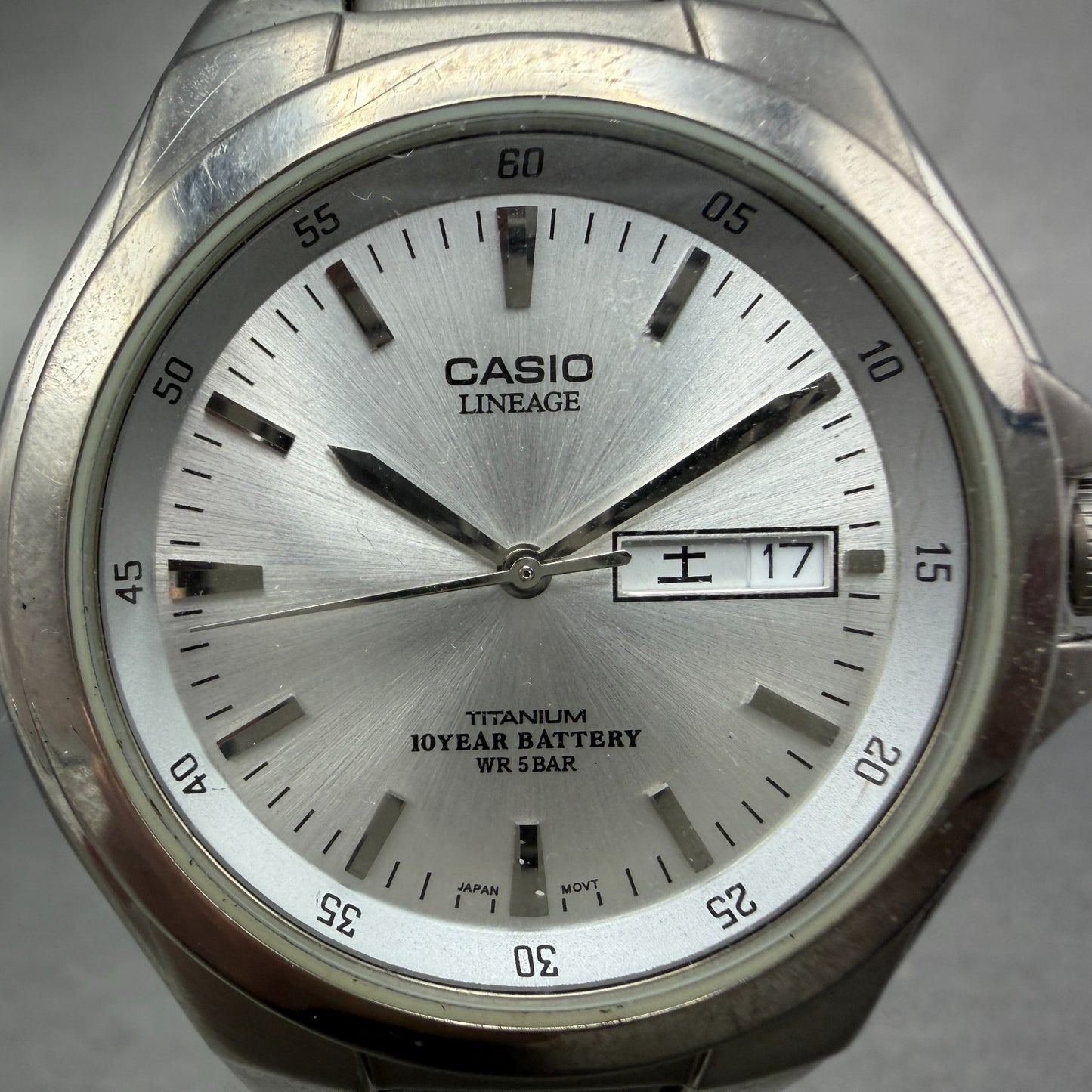 Casio Lineage Titanium Watch Men 38mm Silver Dial Daydate LIN-171J New Battery L1