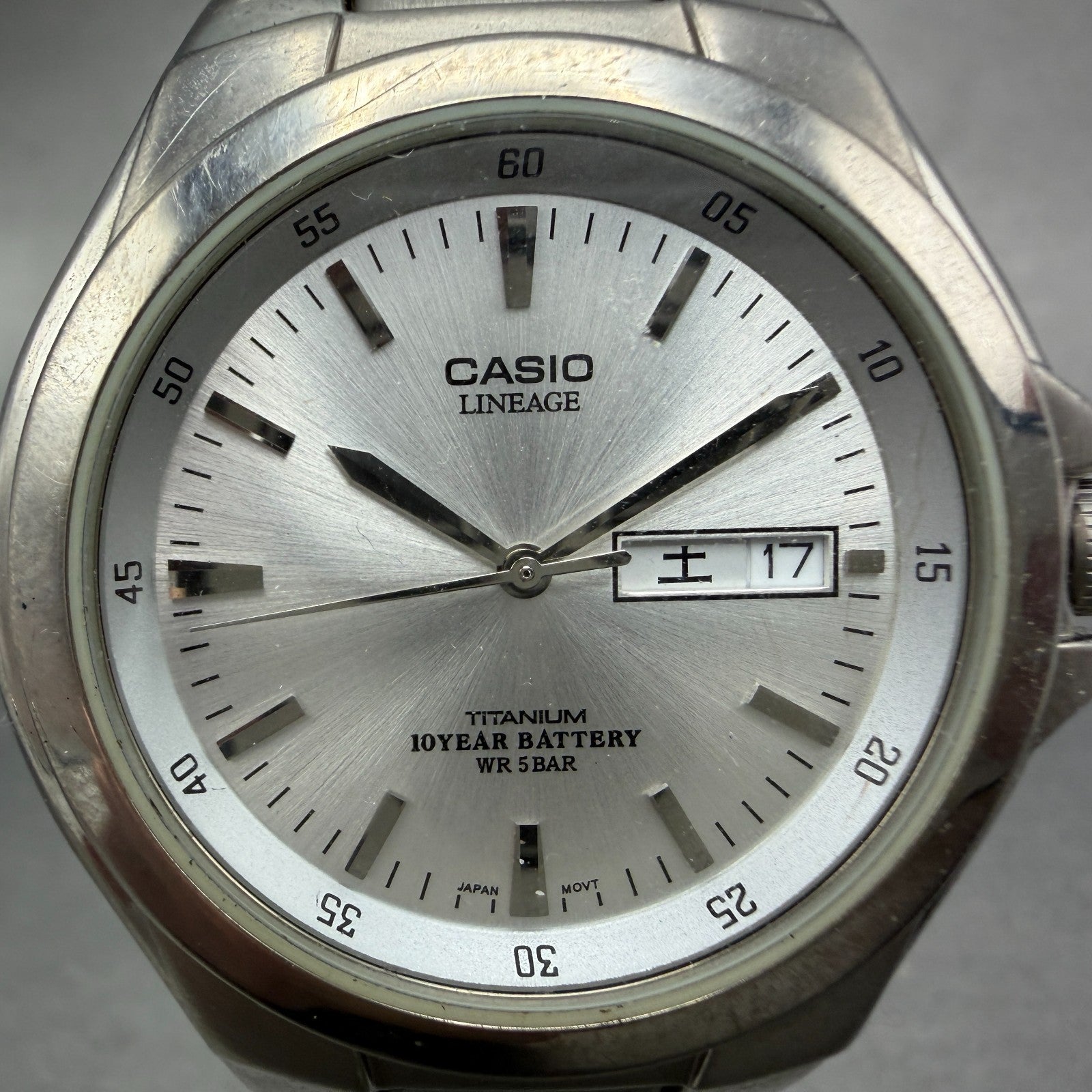 Casio Lineage Titanium Watch Men 38mm Silver Dial Daydate LIN-171J New Battery L1