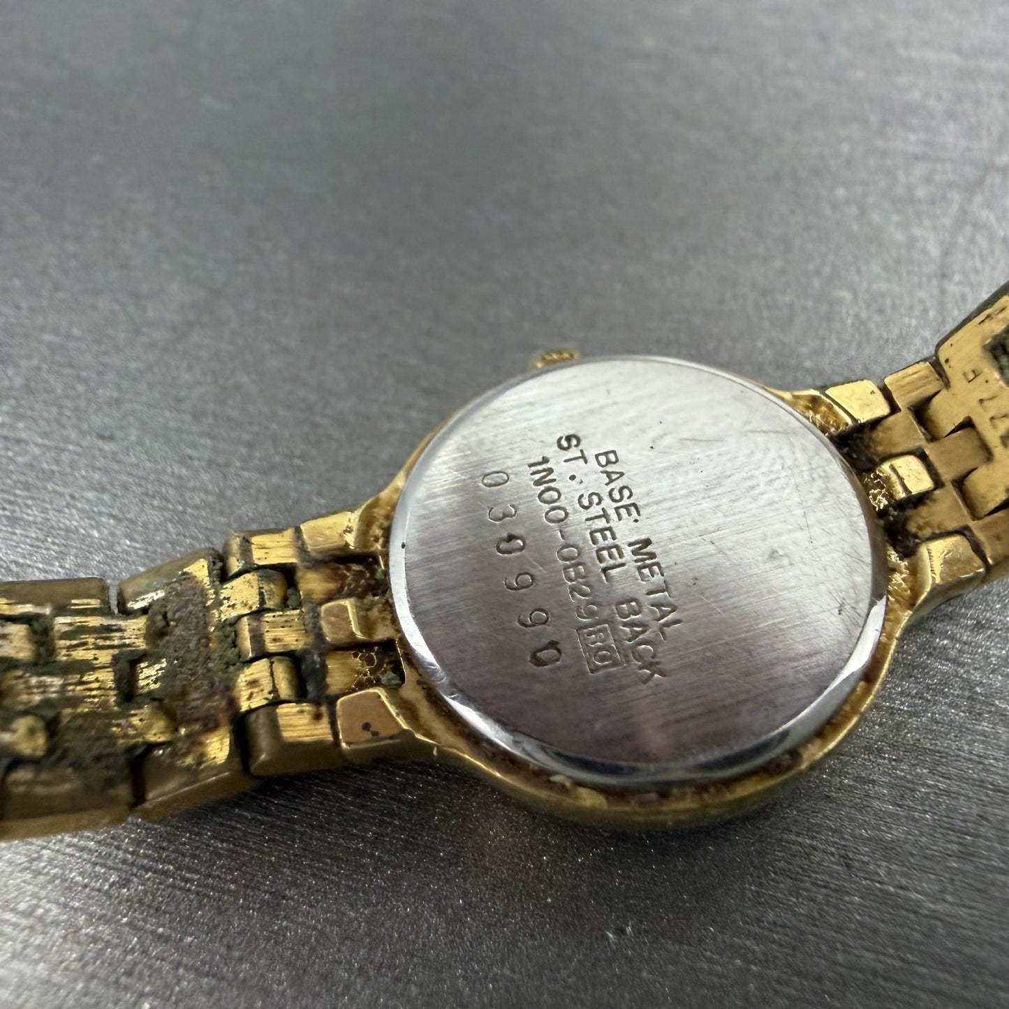 Seiko Watch Women 19mm Black Dial Gold Tone Round Vintage 1N00-0B29 New Battery9