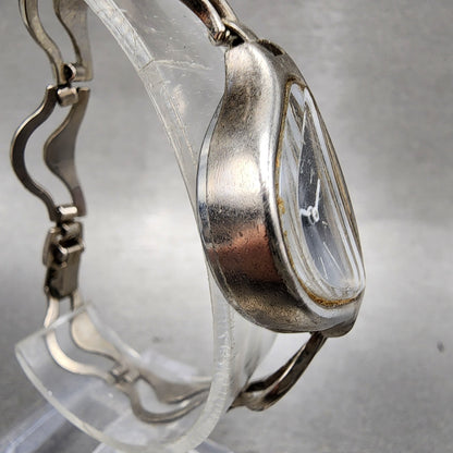 Bulova Caravelle Asymmetrical Watch Women 20mm Silver Dial Silver Tone Manual3