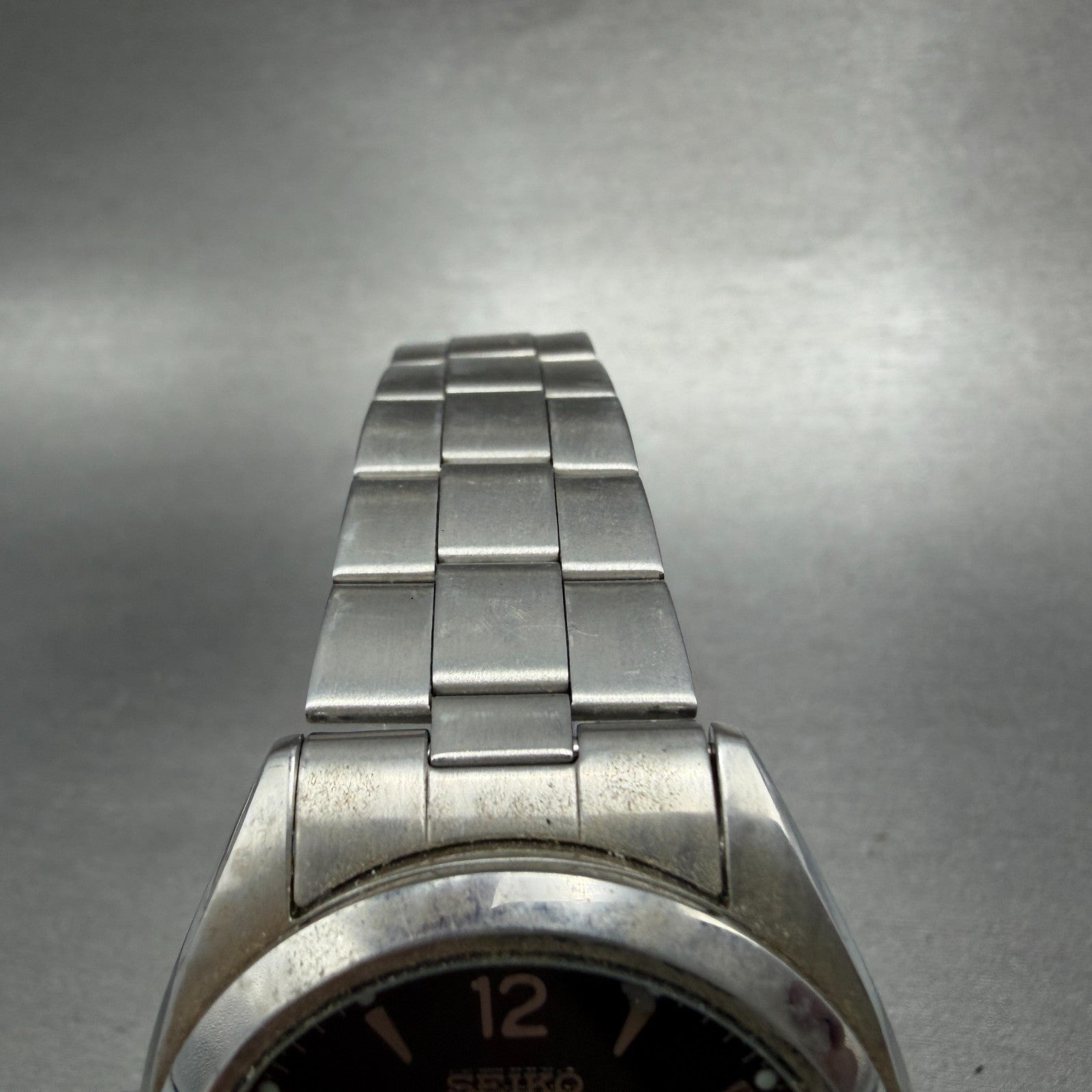 Seiko 5 Automatic Watch Men 37mm Black Dial Silver Tone Daydate 7S26-0440 Runs3