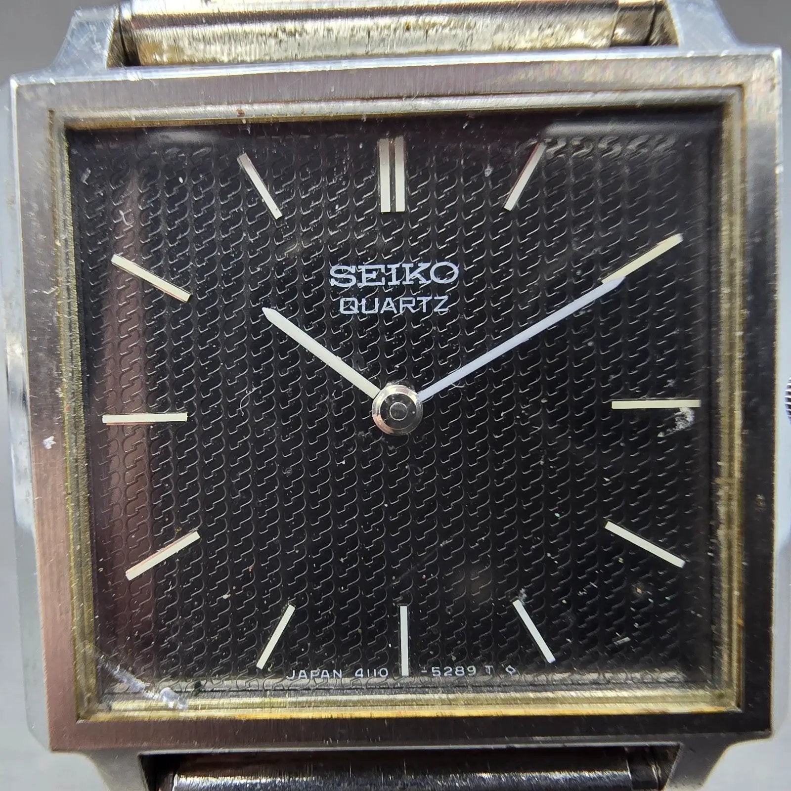 Seiko Watch Men 28mm Black Dial Silver Tone Rectangle 4110-5249 PARTS Vintage2