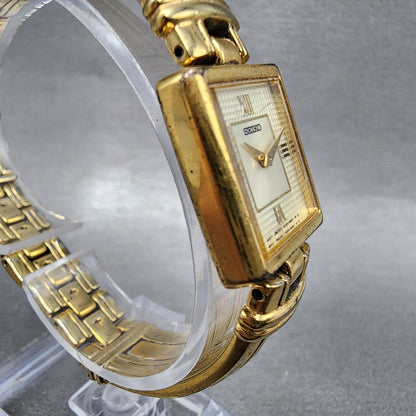 Seiko Watch Women 20mm Champagne dial Gold Tone Square V4006280 New Battery3
