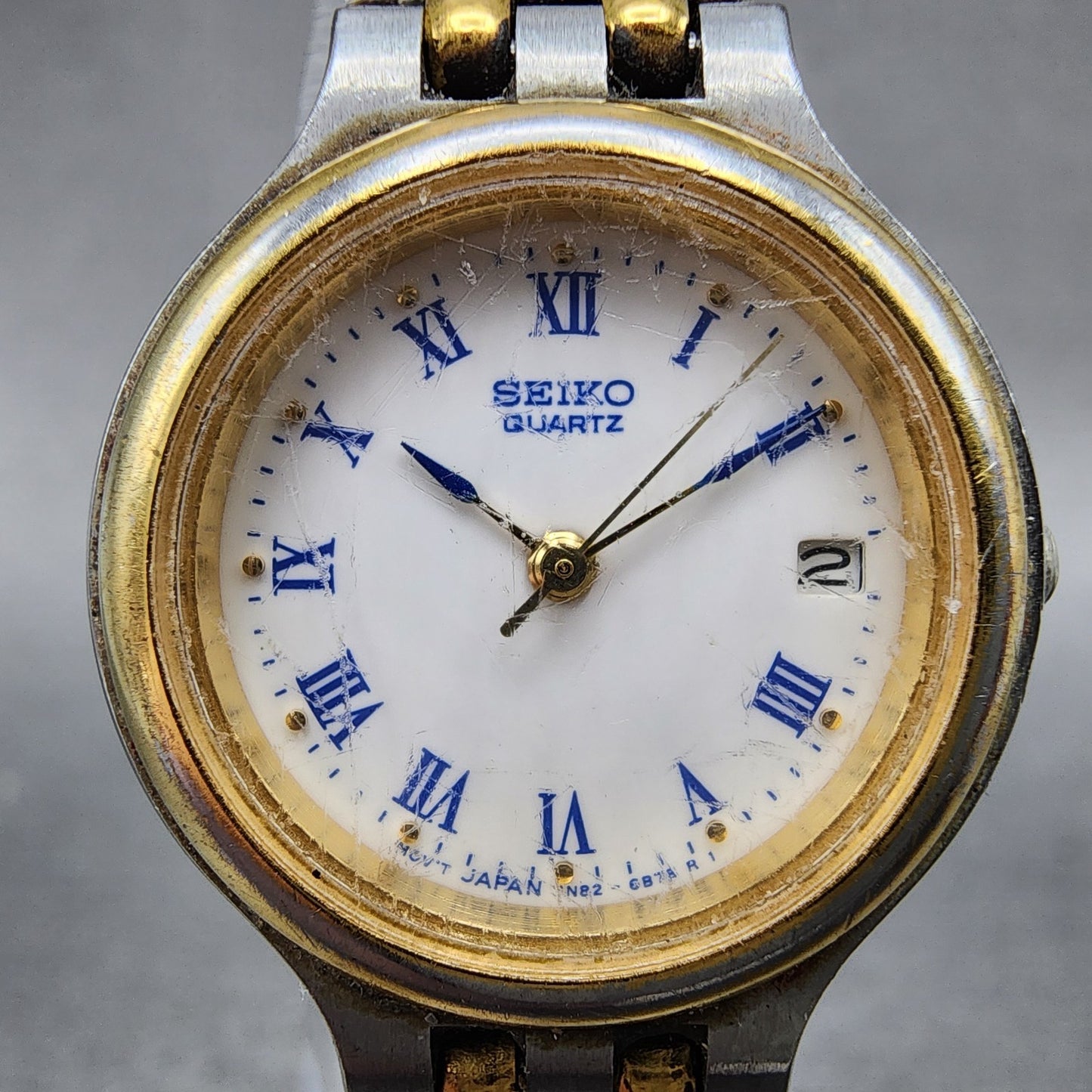 Seiko Watch Women 24mm White Dial Two Tone Date Round 7N826B29 New Battery1