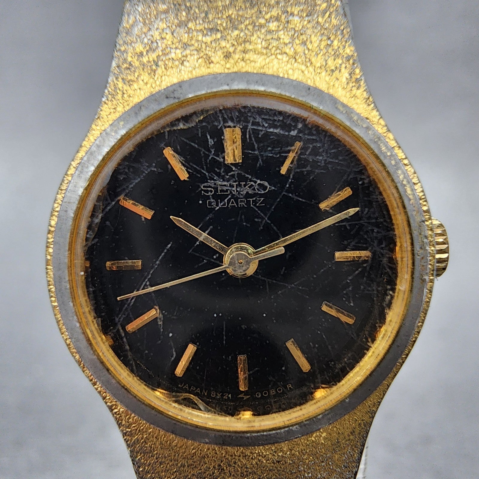 Seiko Watch Women 20mm Black Dial Gold Tone Round 8Y210020 New Battery1