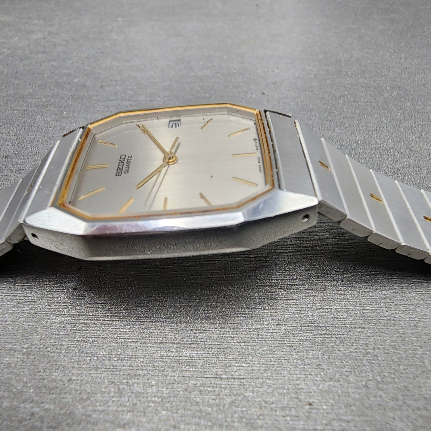 Seiko Watch Men 27mm Silver Dial Two Tone Date Round 65325320 READ! New Battery5