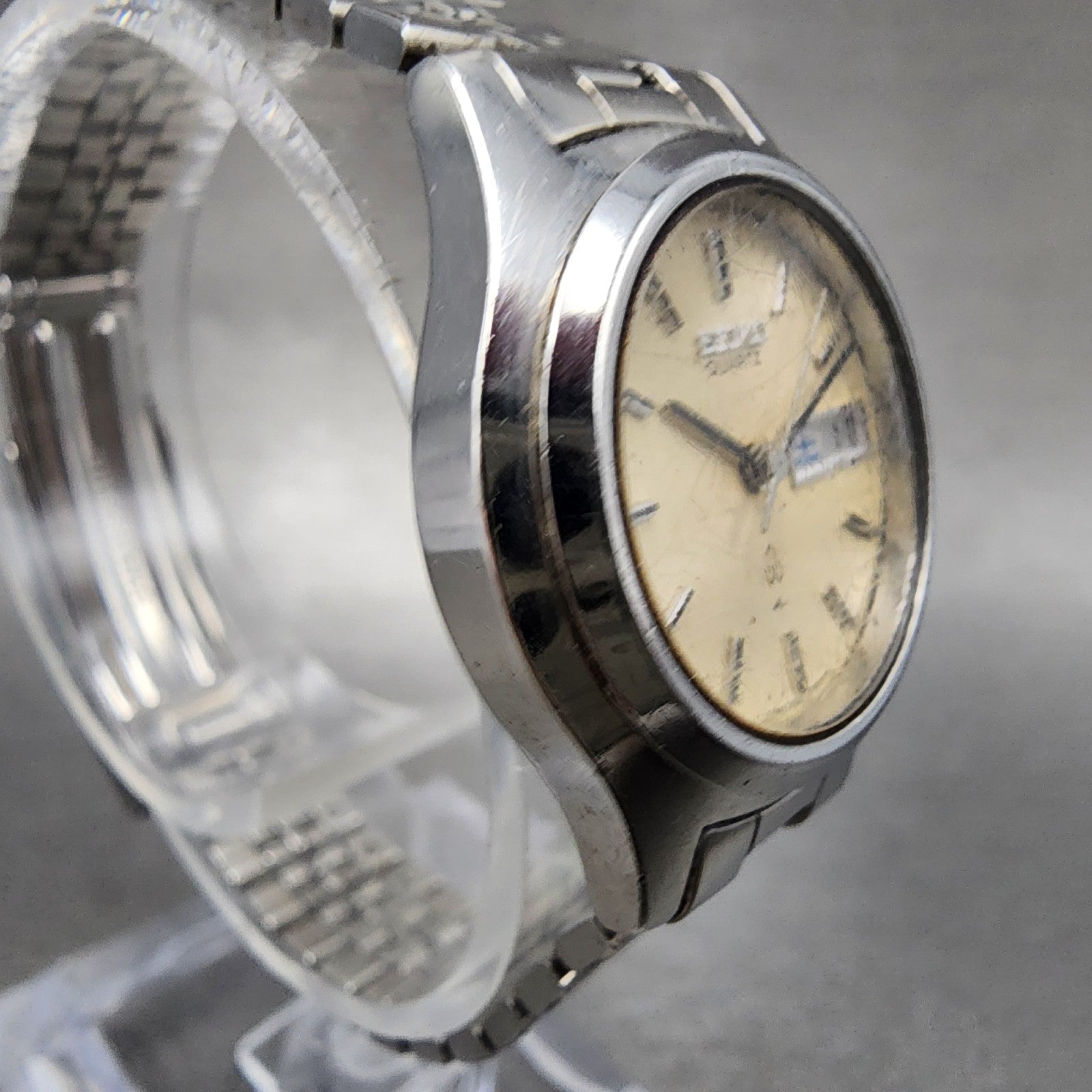 Seiko Watch Women 25mm Cream Dial Silver Tone Daydate 26230170 New Battery3
