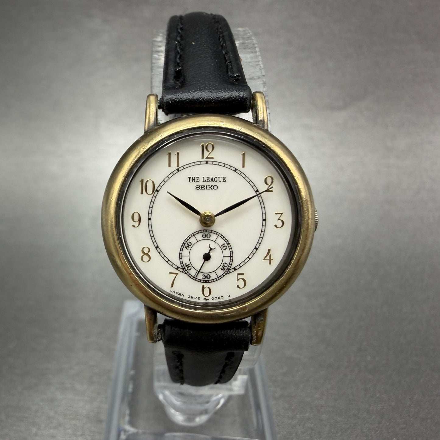 Seiko The League Watch Women 24mm White Dial Gold Tone 2K220060 New Battery0