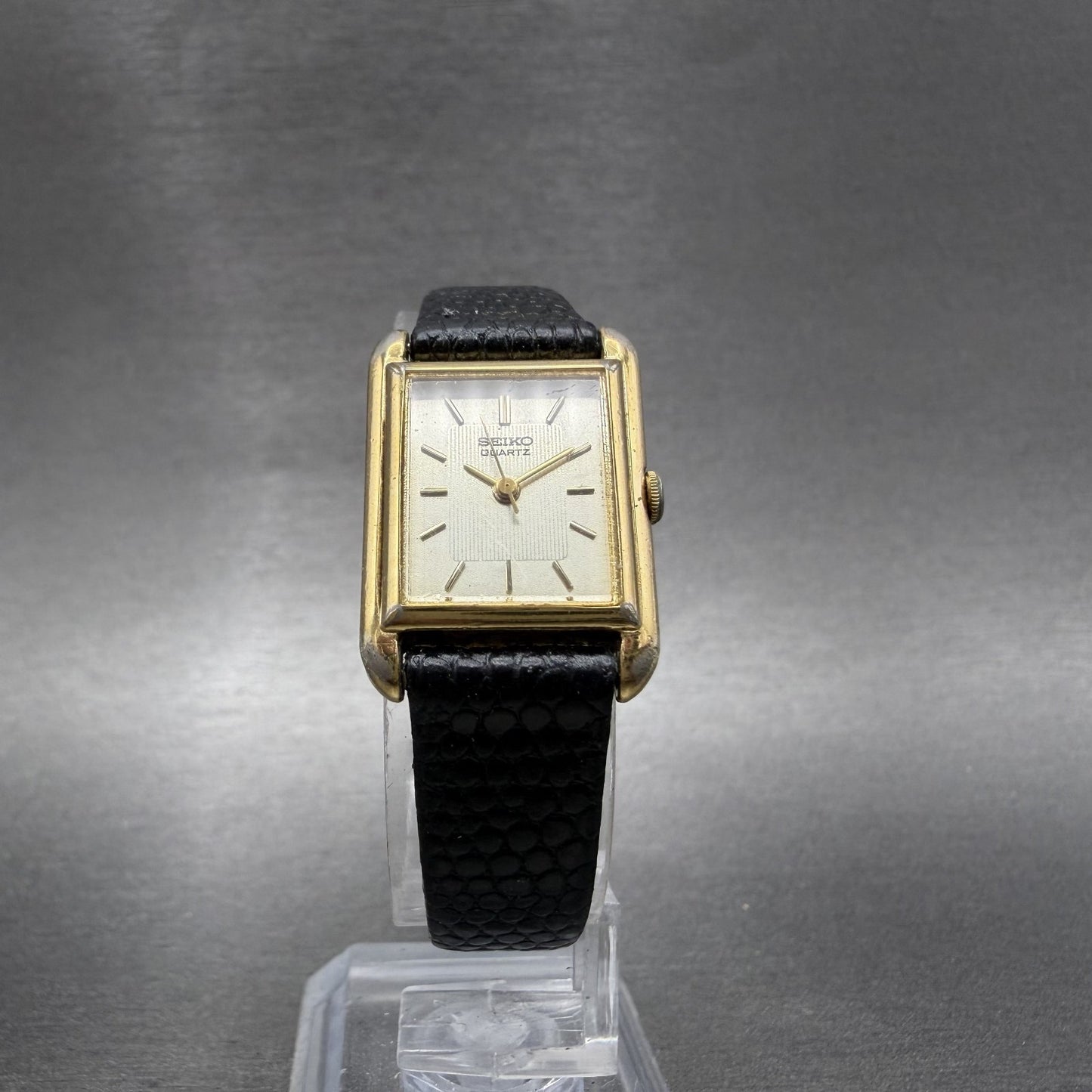 Seiko Tank Watch Women 18mm Champagne Dial Gold Tone Rectangle 14215570 New Bat5