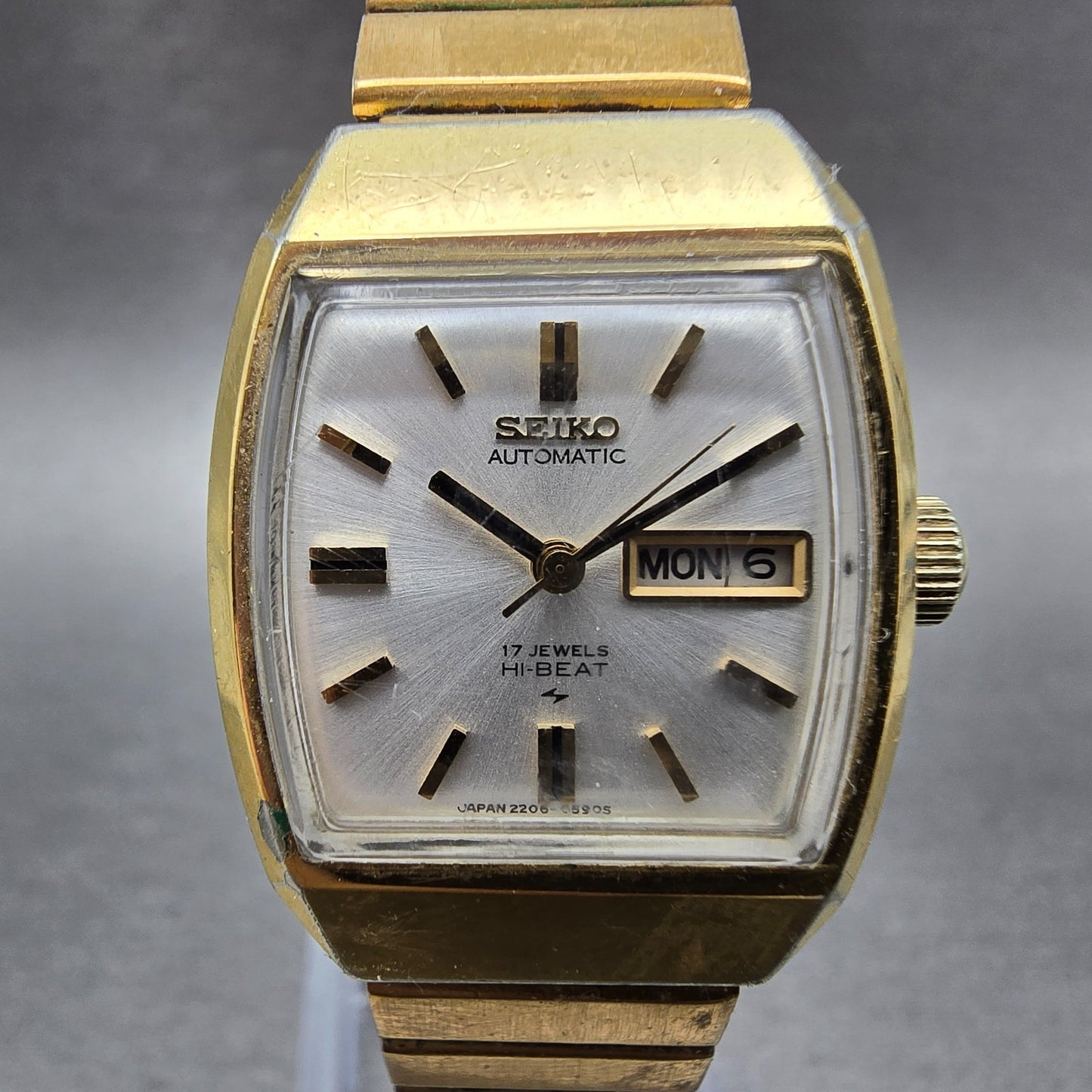 Seiko Autoamtic Watch Women 23mm White Dial Gold Tone Daydate 2206-3050 Works0