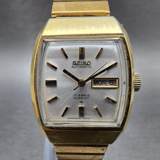 Seiko Autoamtic Watch Women 23mm White Dial Gold Tone Daydate 2206-3050 Works0